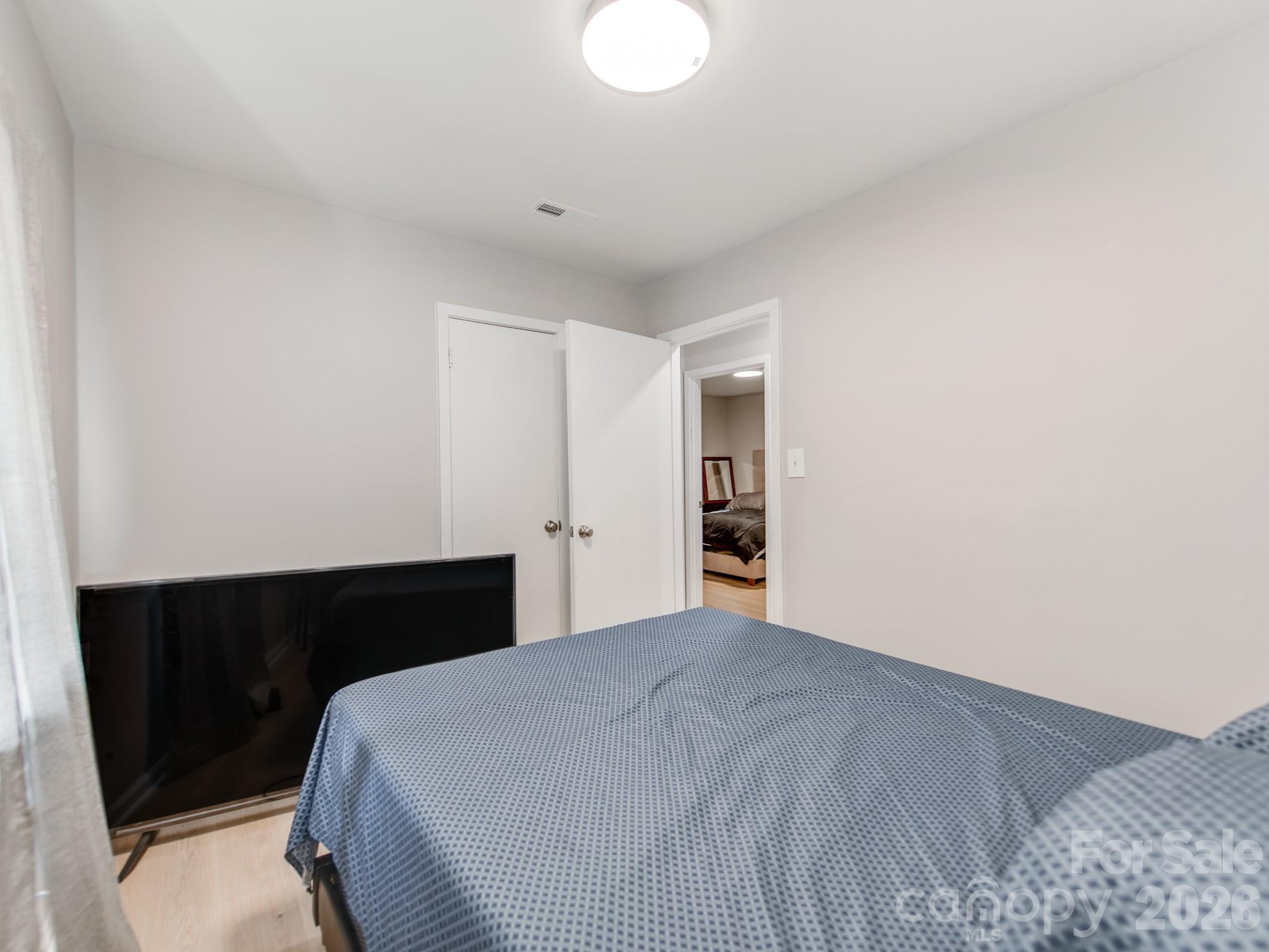 4925 Springview Road — Charlotte