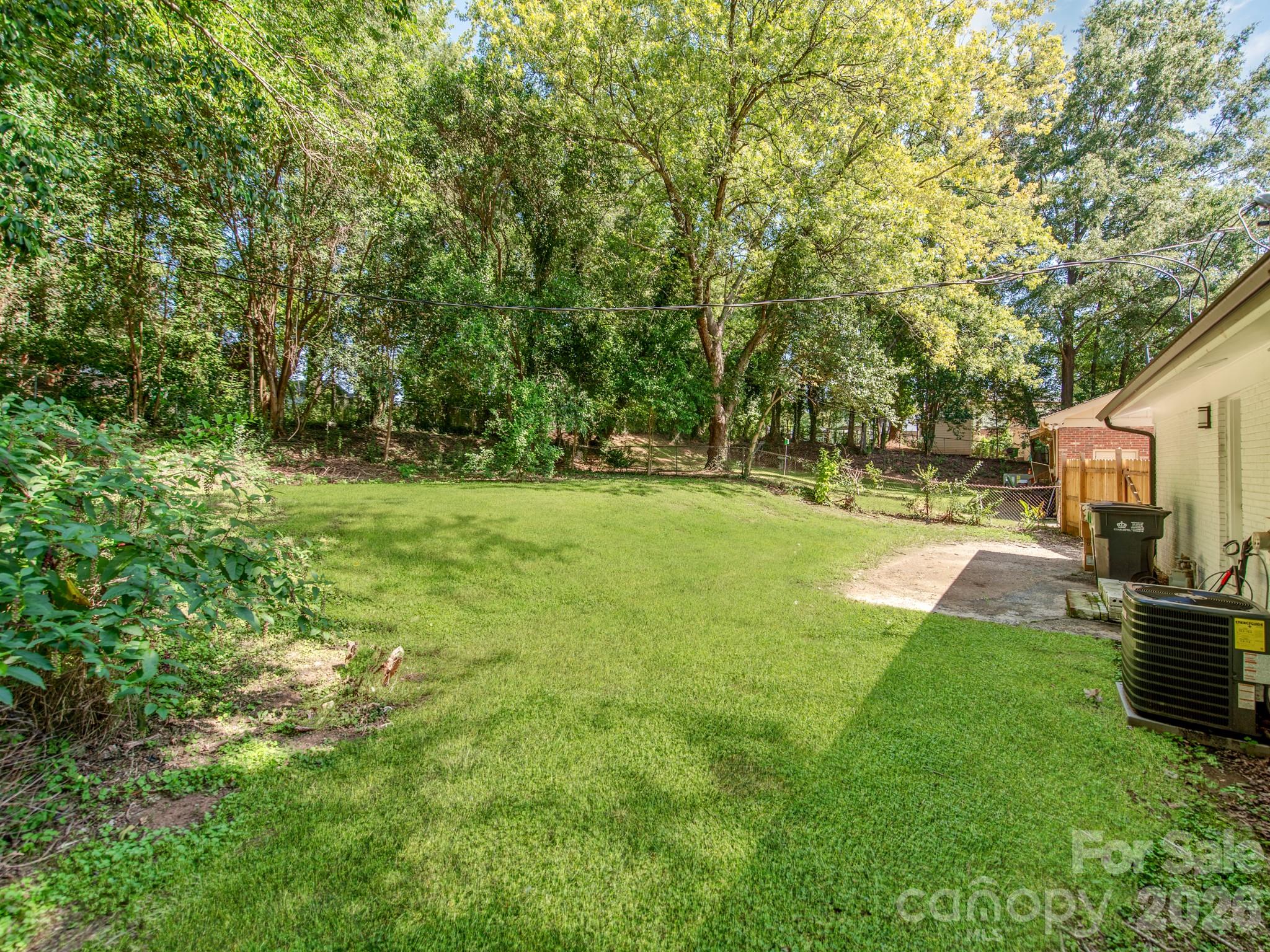 4925 Springview Road — Charlotte