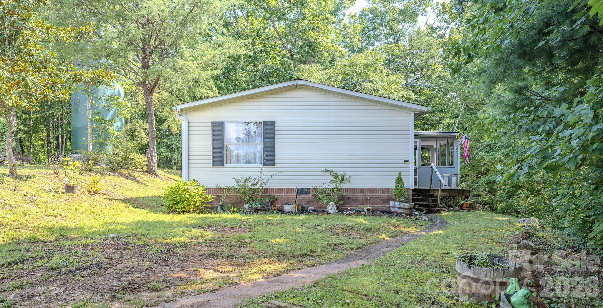 97 Misty Ridge Lane — Leicester