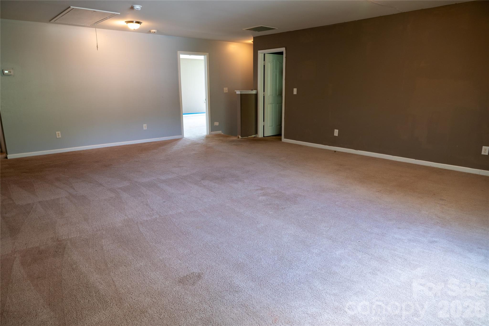 9702 Pond Vista Court — Charlotte