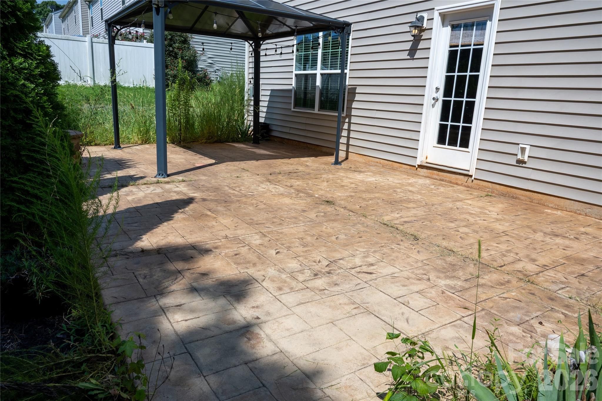 9702 Pond Vista Court — Charlotte