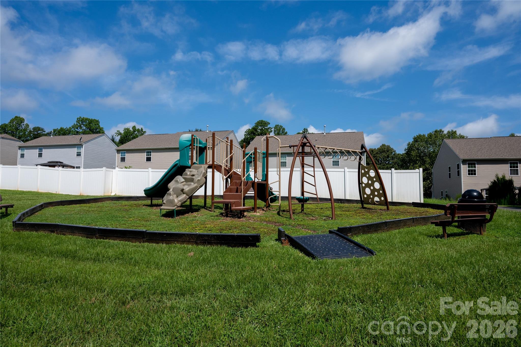 9702 Pond Vista Court — Charlotte