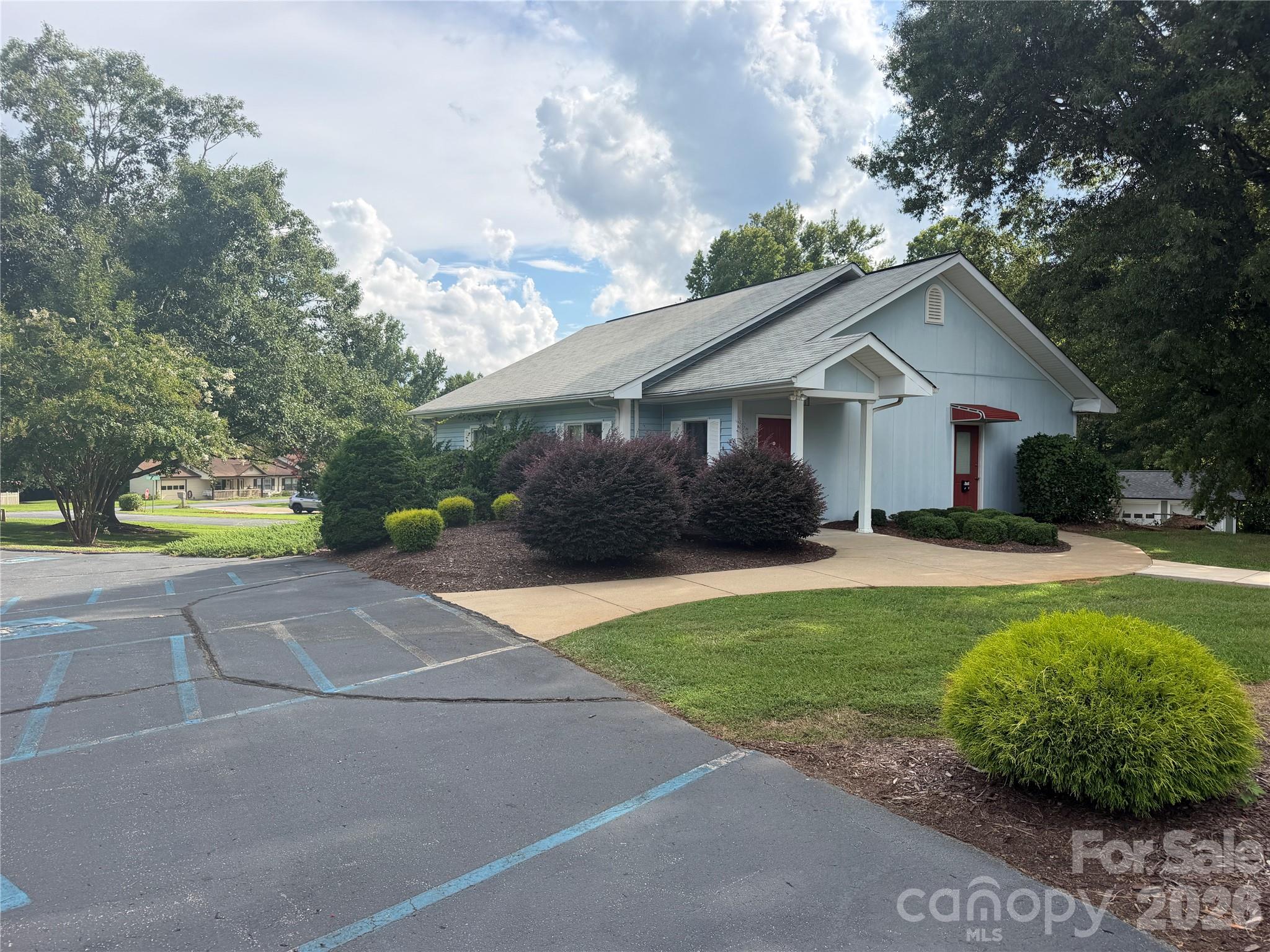 127 Holly Court — Bostic