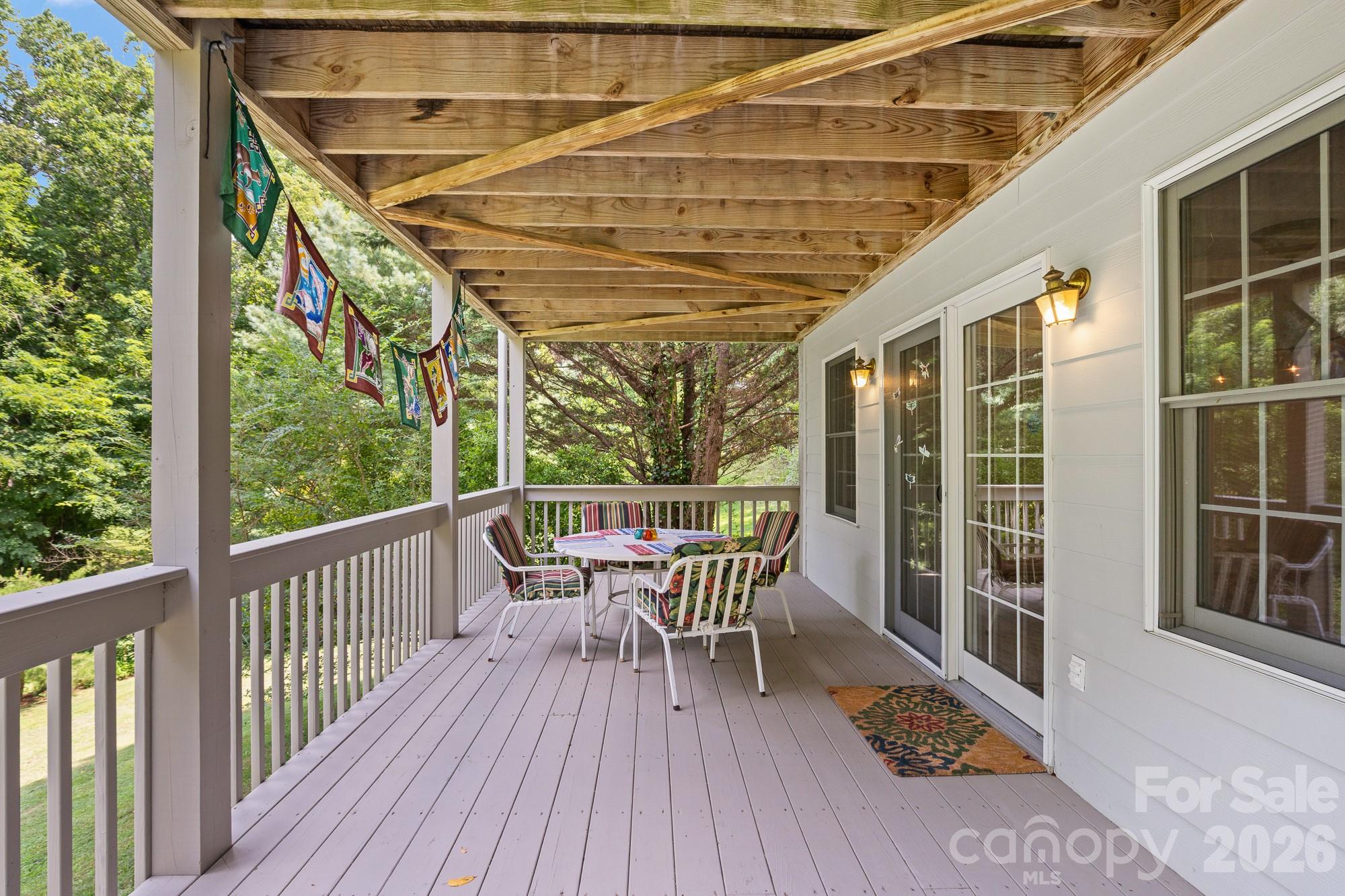 210 Clear Vista Circle — Asheville