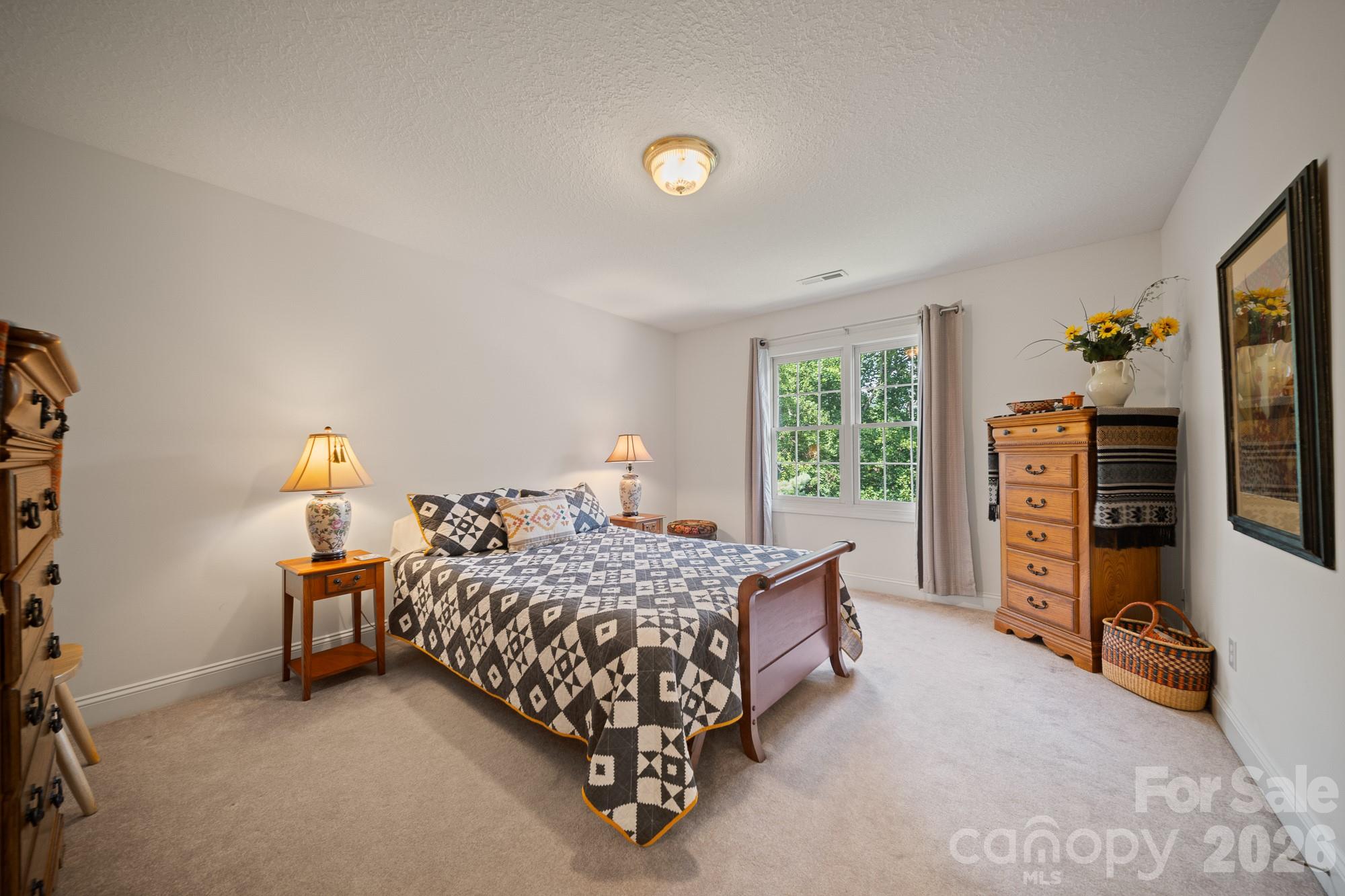 210 Clear Vista Circle — Asheville
