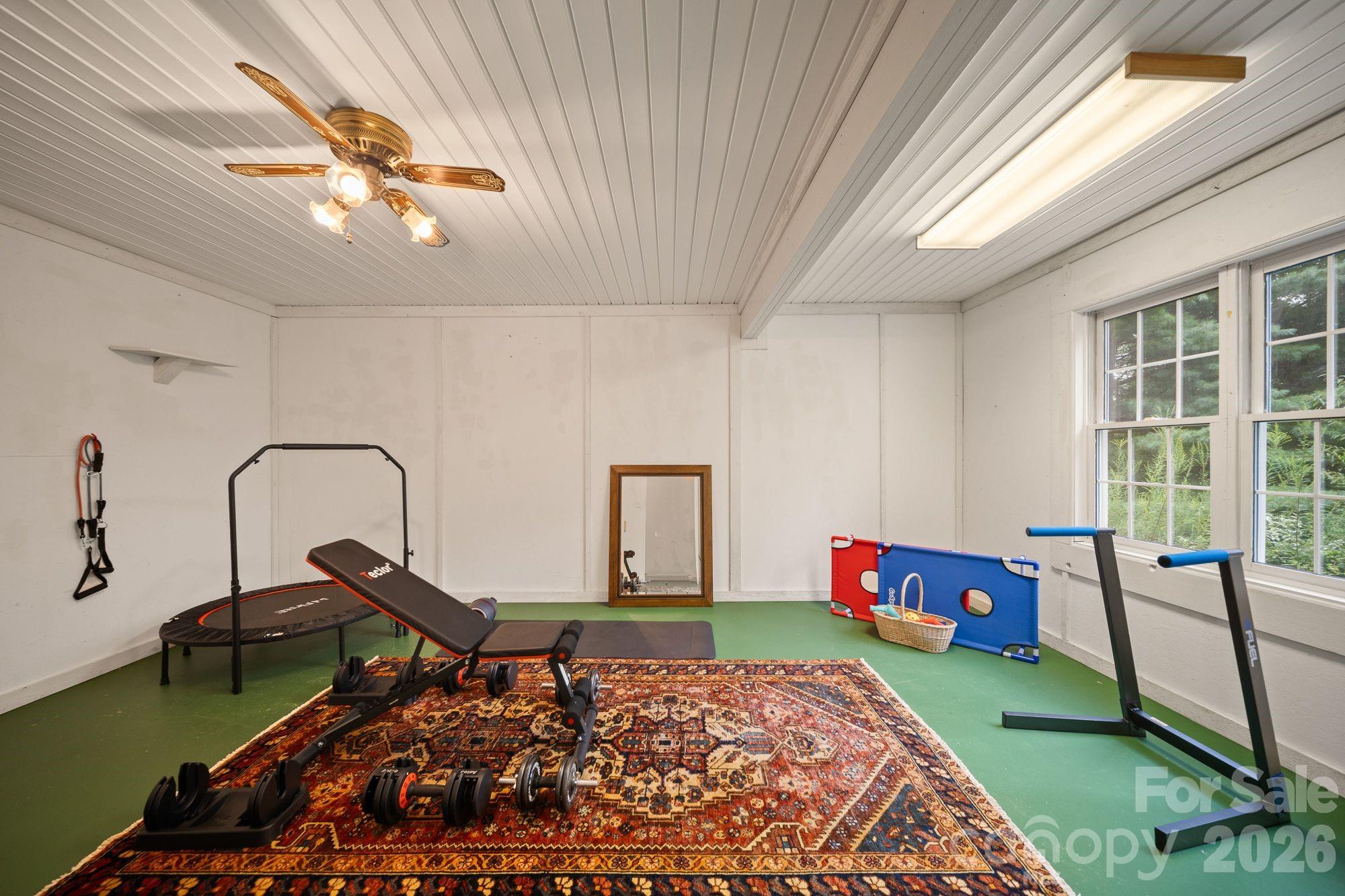 210 Clear Vista Circle — Asheville