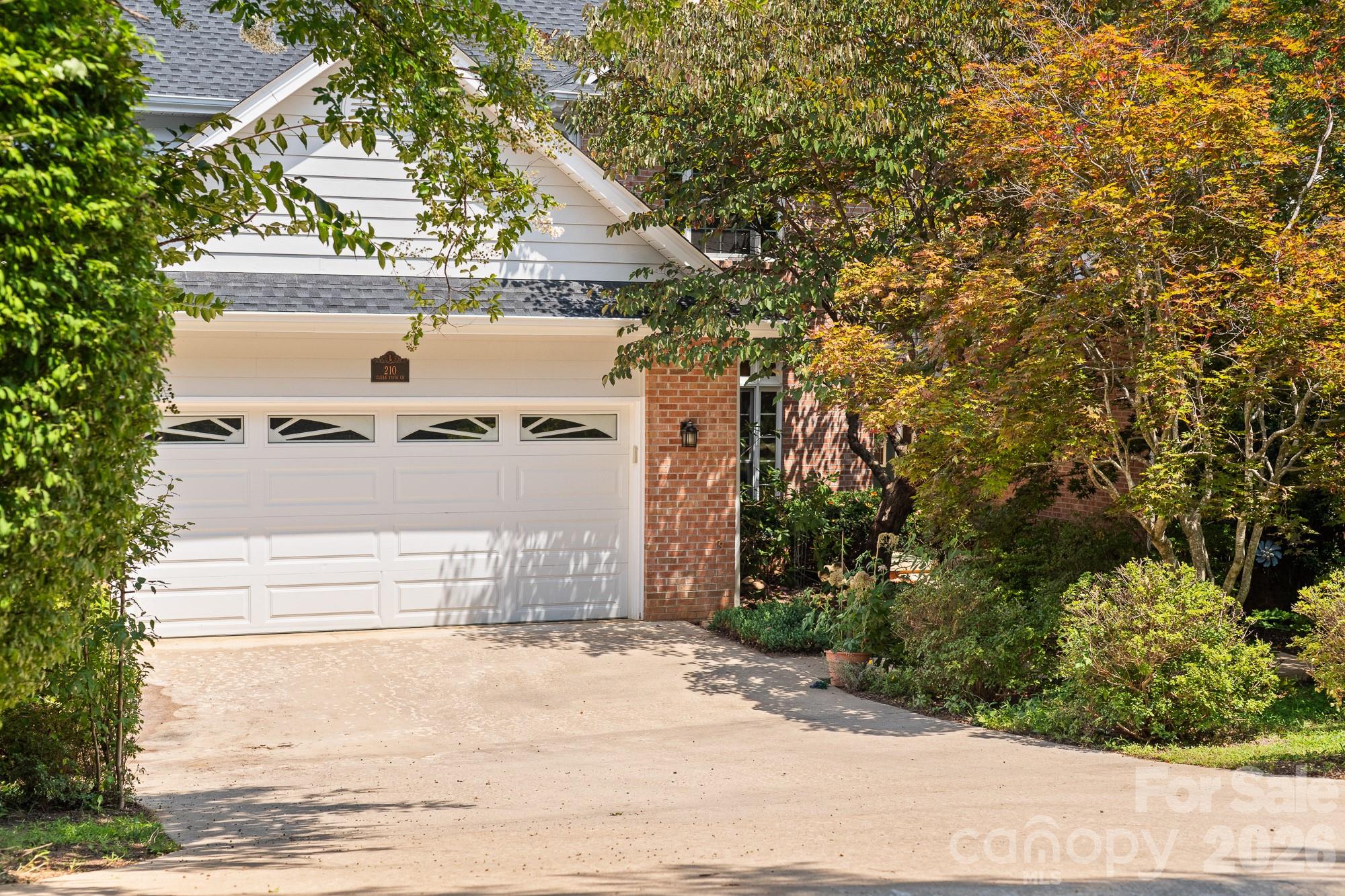 210 Clear Vista Circle — Asheville