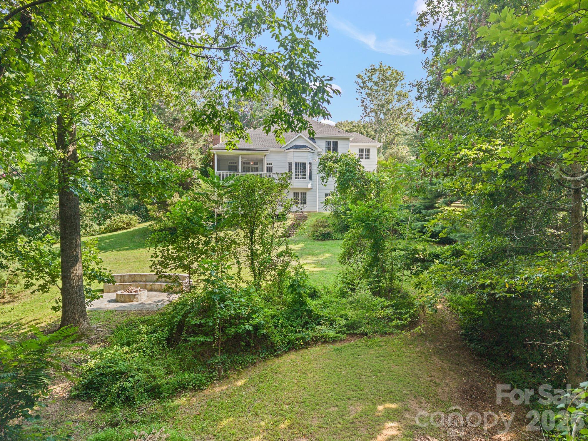 210 Clear Vista Circle — Asheville