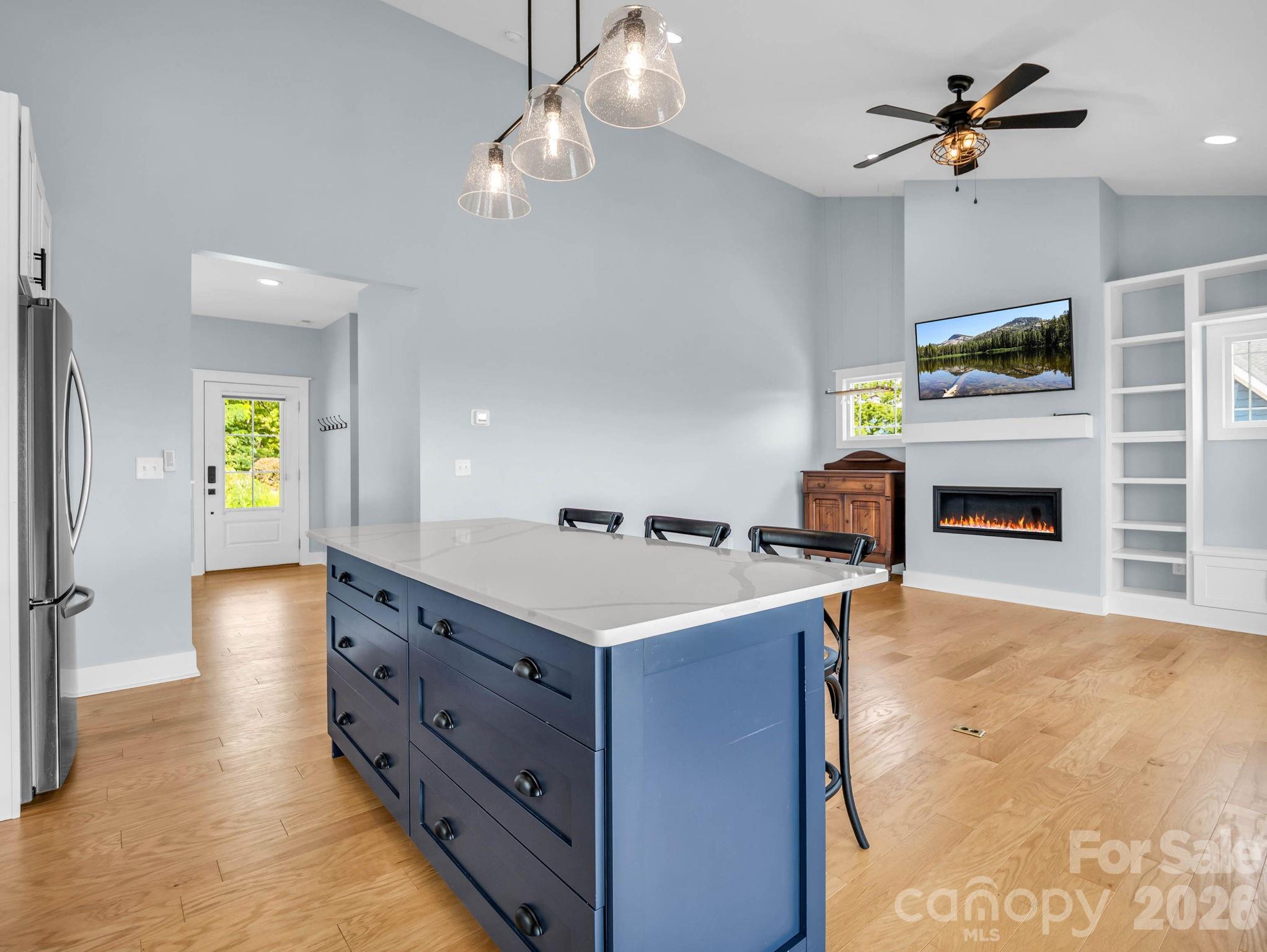 285 Mount Allen Heights — Black Mountain