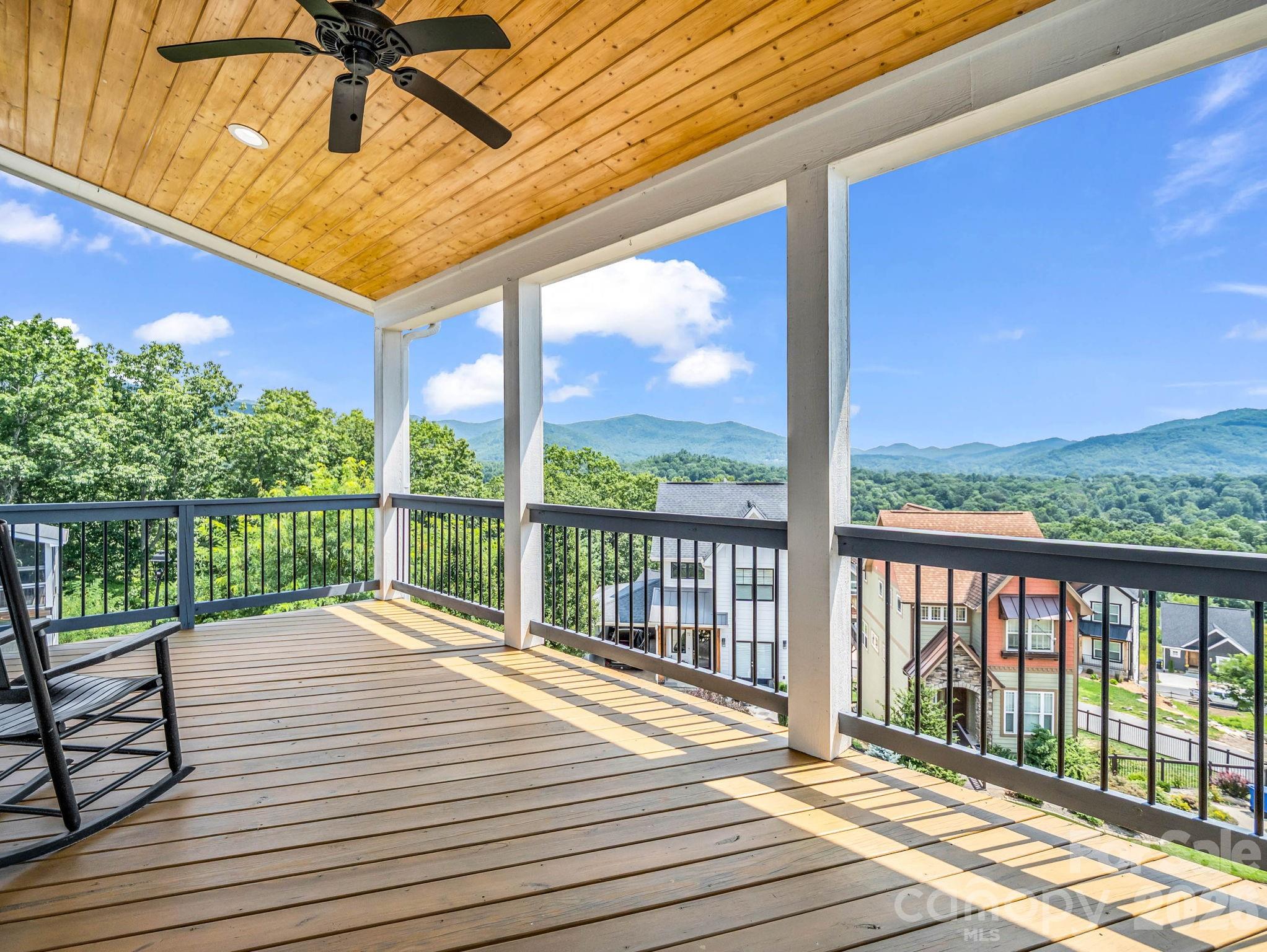 285 Mount Allen Heights — Black Mountain