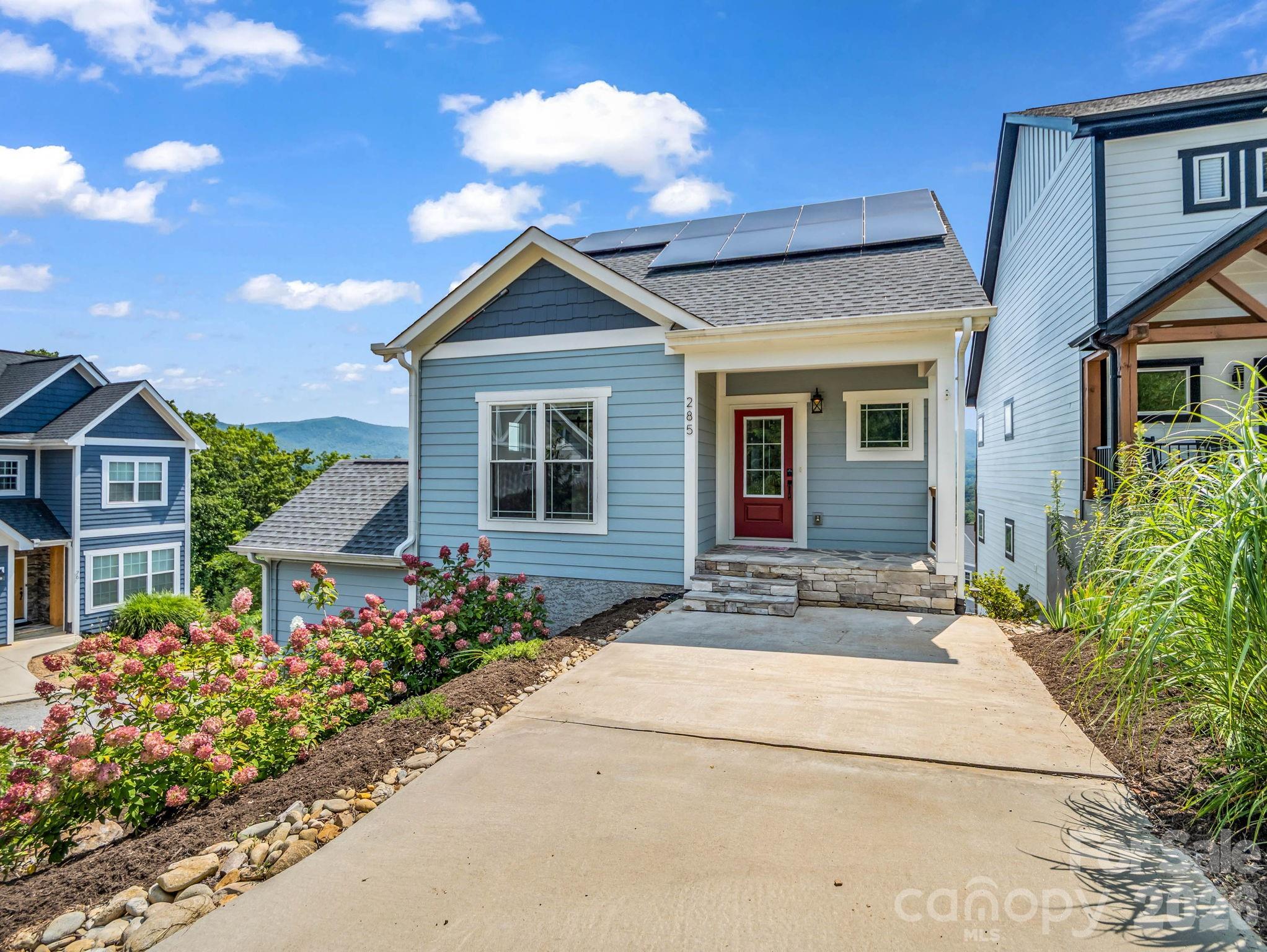 285 Mount Allen Heights — Black Mountain