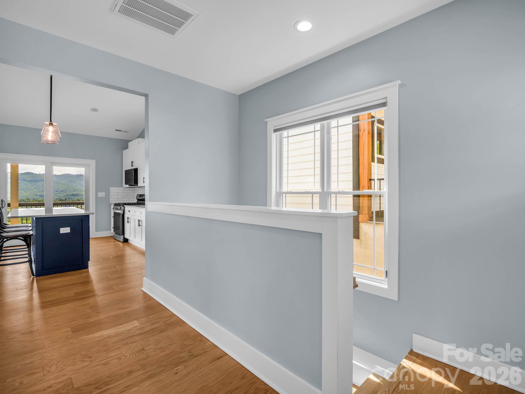 285 Mount Allen Heights — Black Mountain