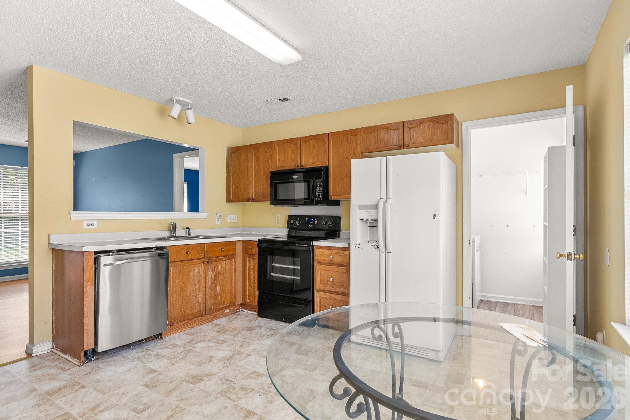 182 Kristens Court Drive — Mooresville