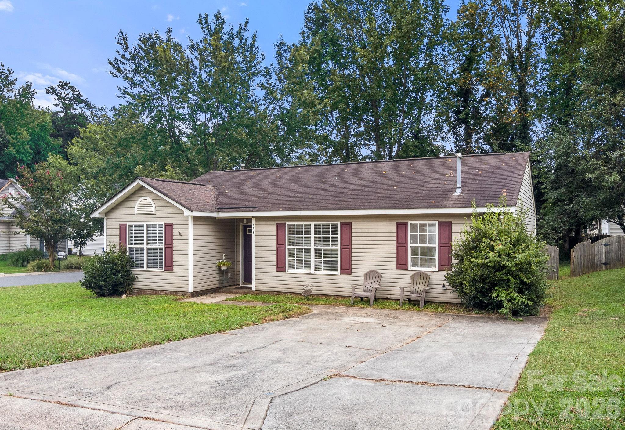 182 Kristens Court Drive — Mooresville