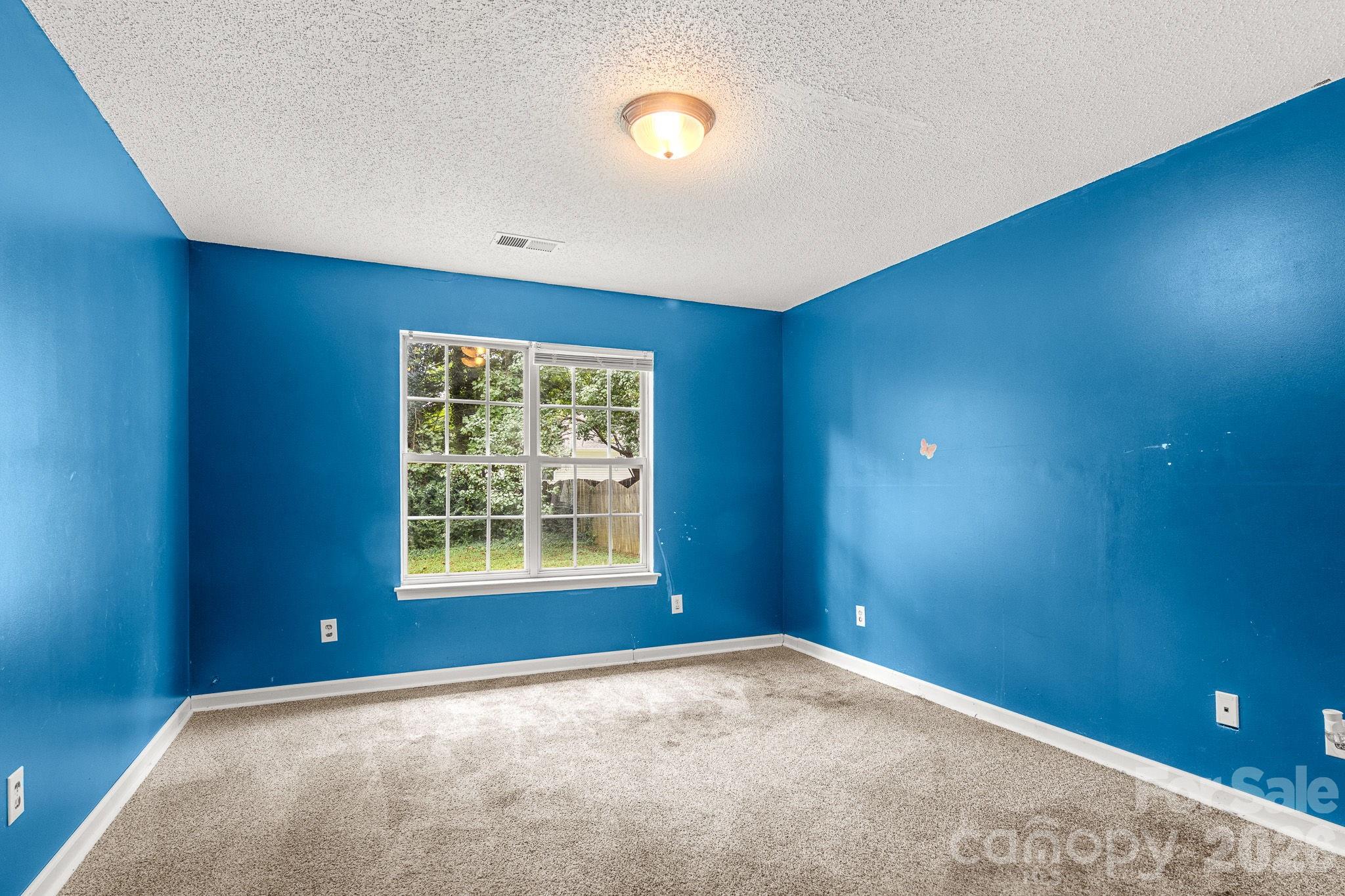 182 Kristens Court Drive — Mooresville