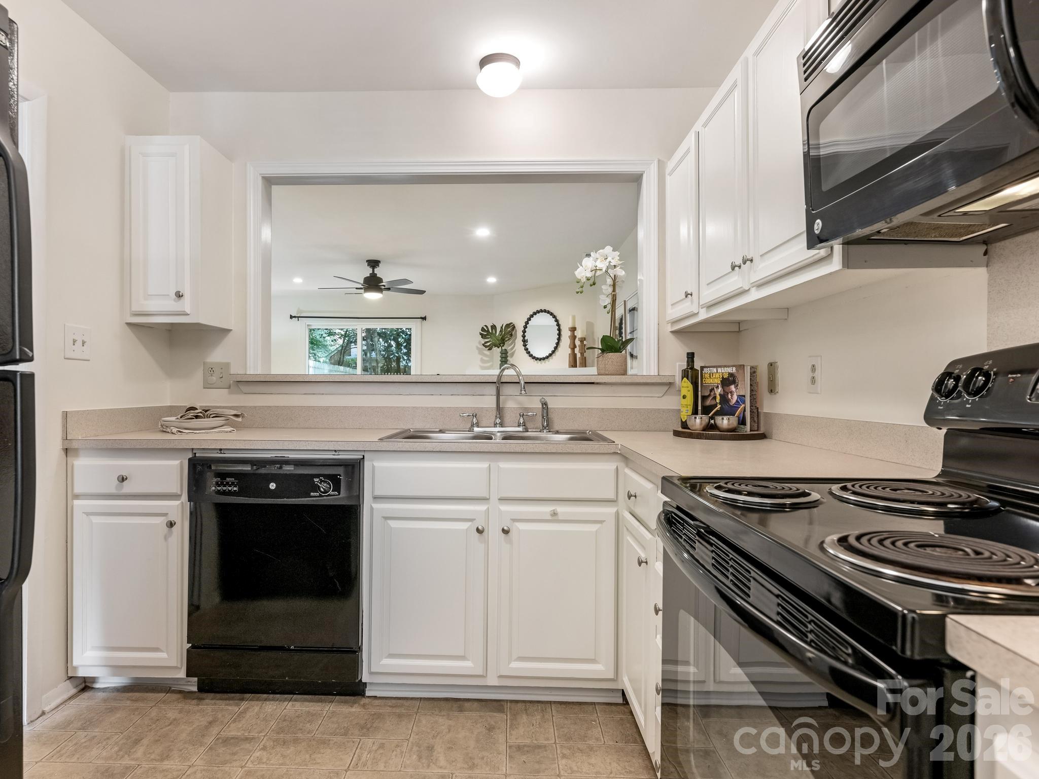 9020 Nolley Court #G — Charlotte