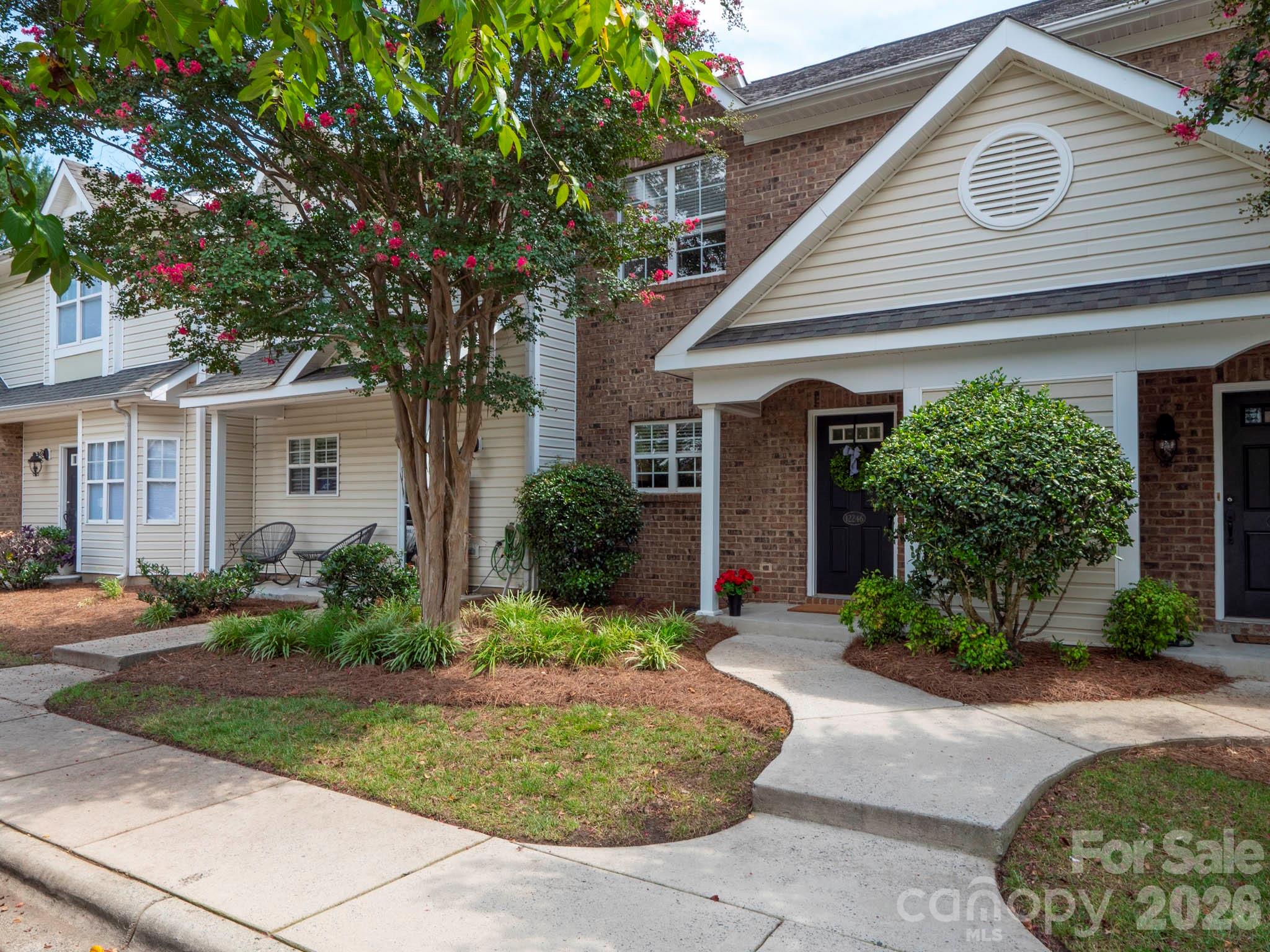 12246 Savannah Garden Drive — Charlotte