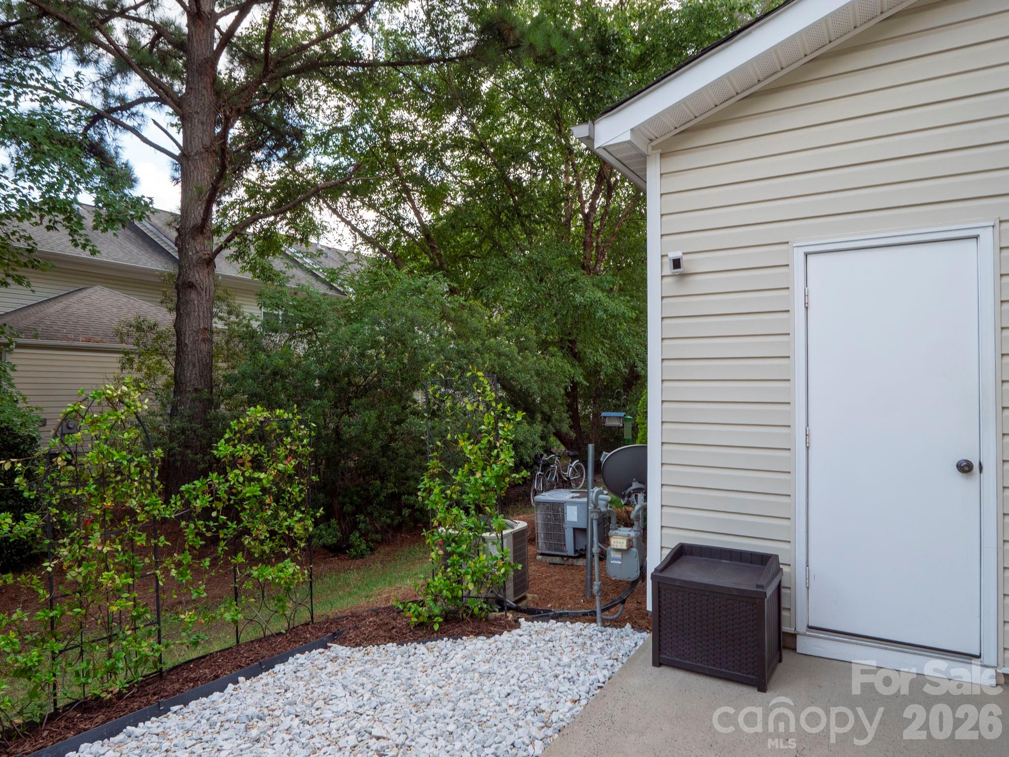 12246 Savannah Garden Drive — Charlotte
