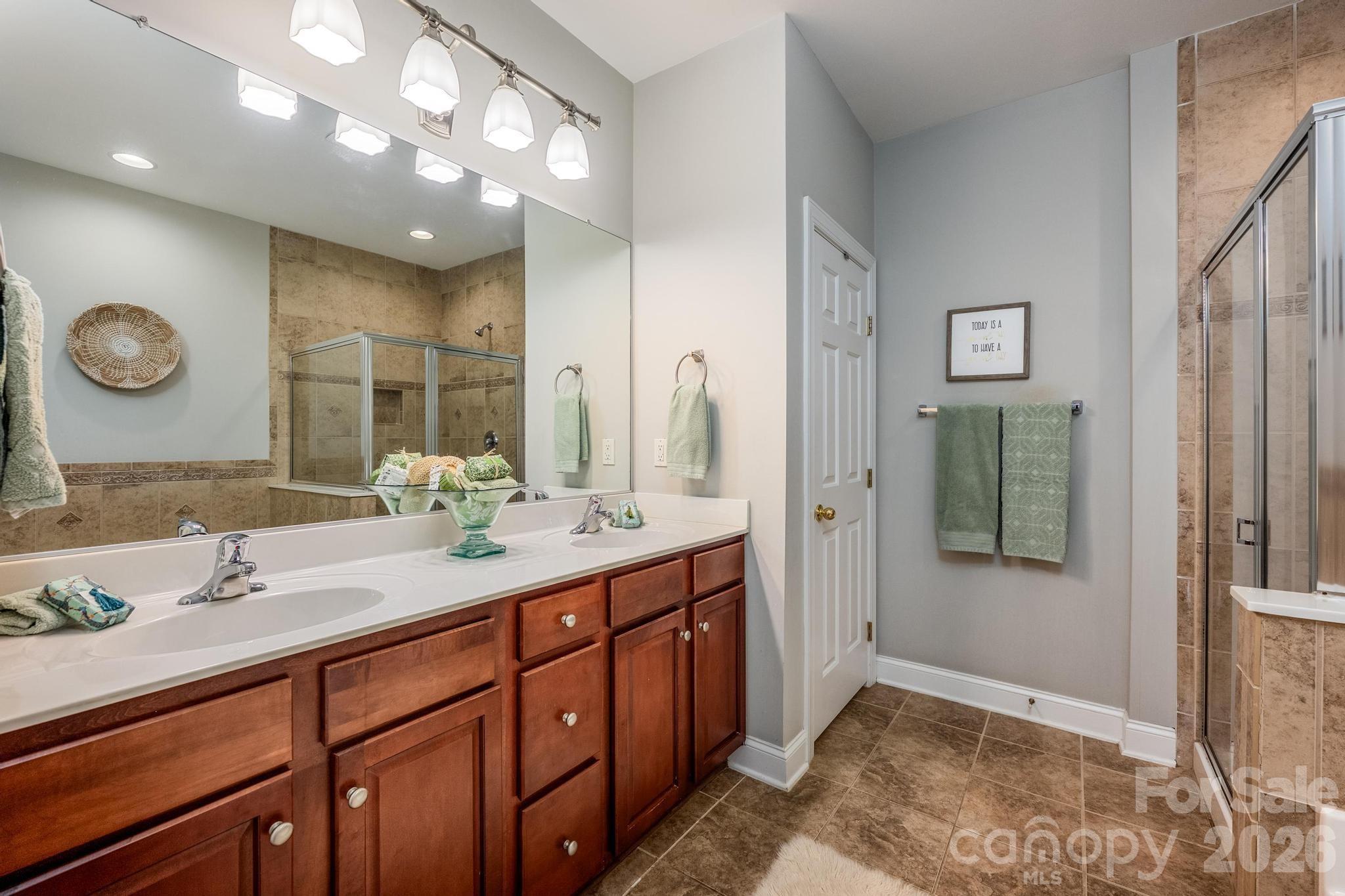 10211 Linksland Drive — Huntersville