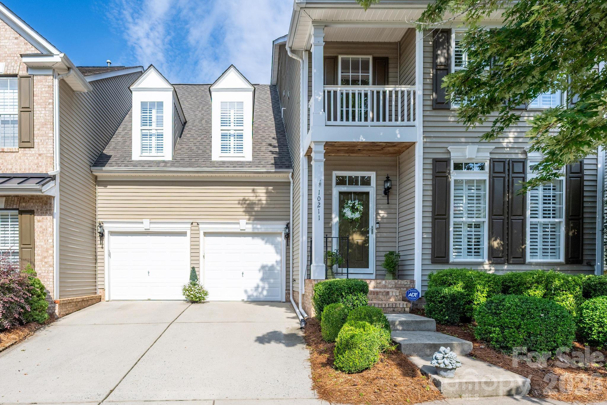 10211 Linksland Drive — Huntersville