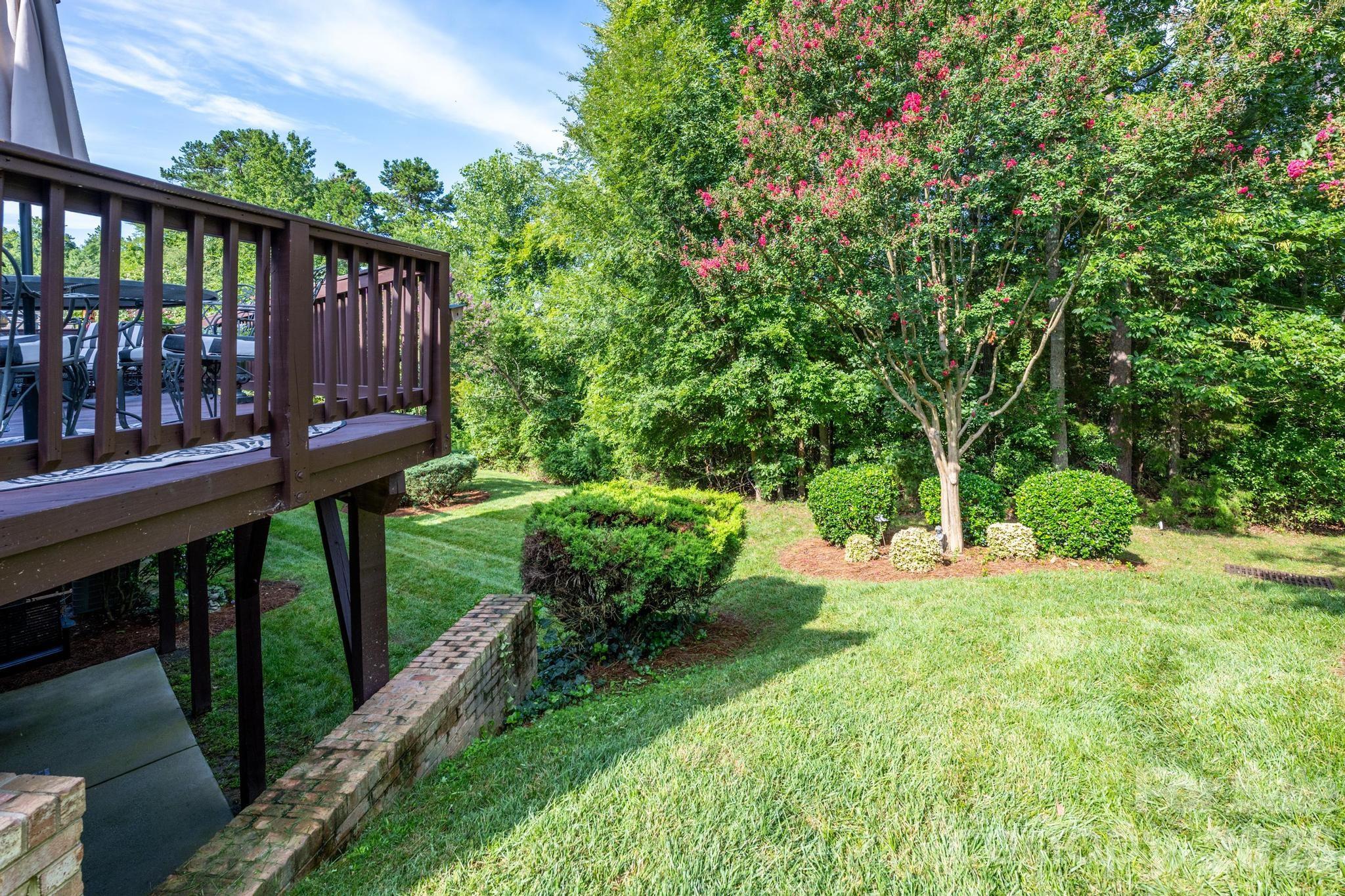10211 Linksland Drive — Huntersville