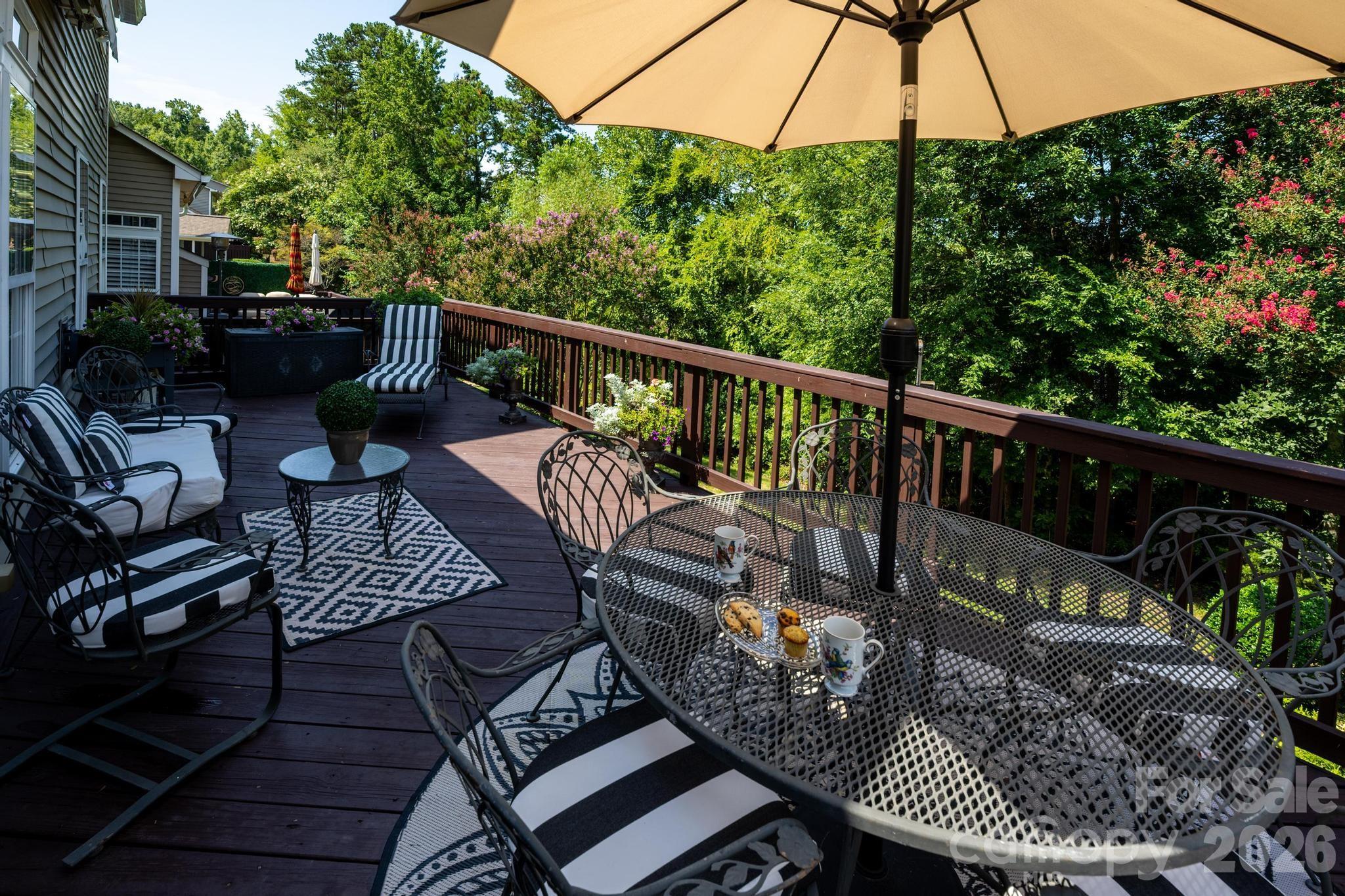 10211 Linksland Drive — Huntersville