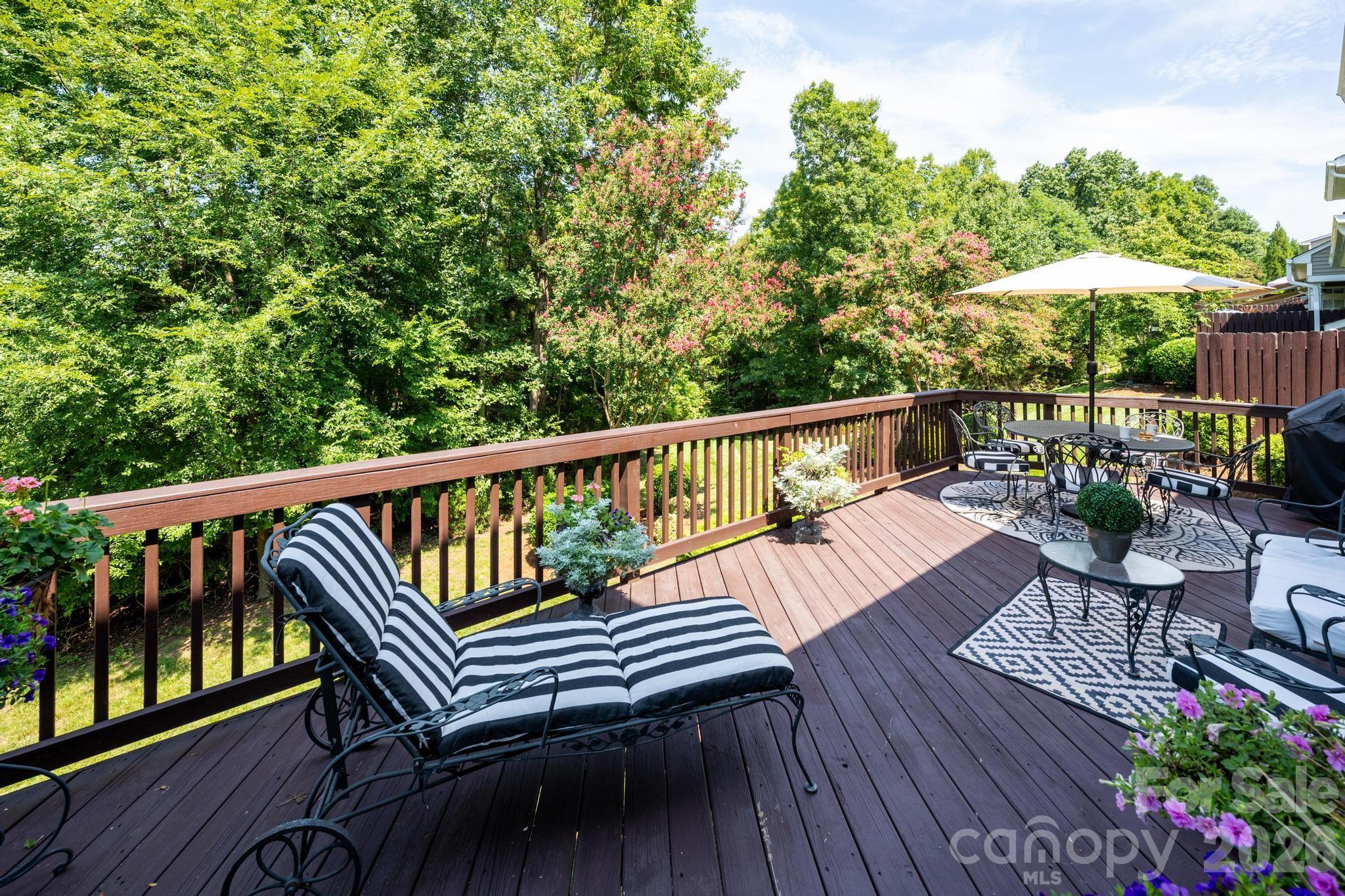 10211 Linksland Drive — Huntersville