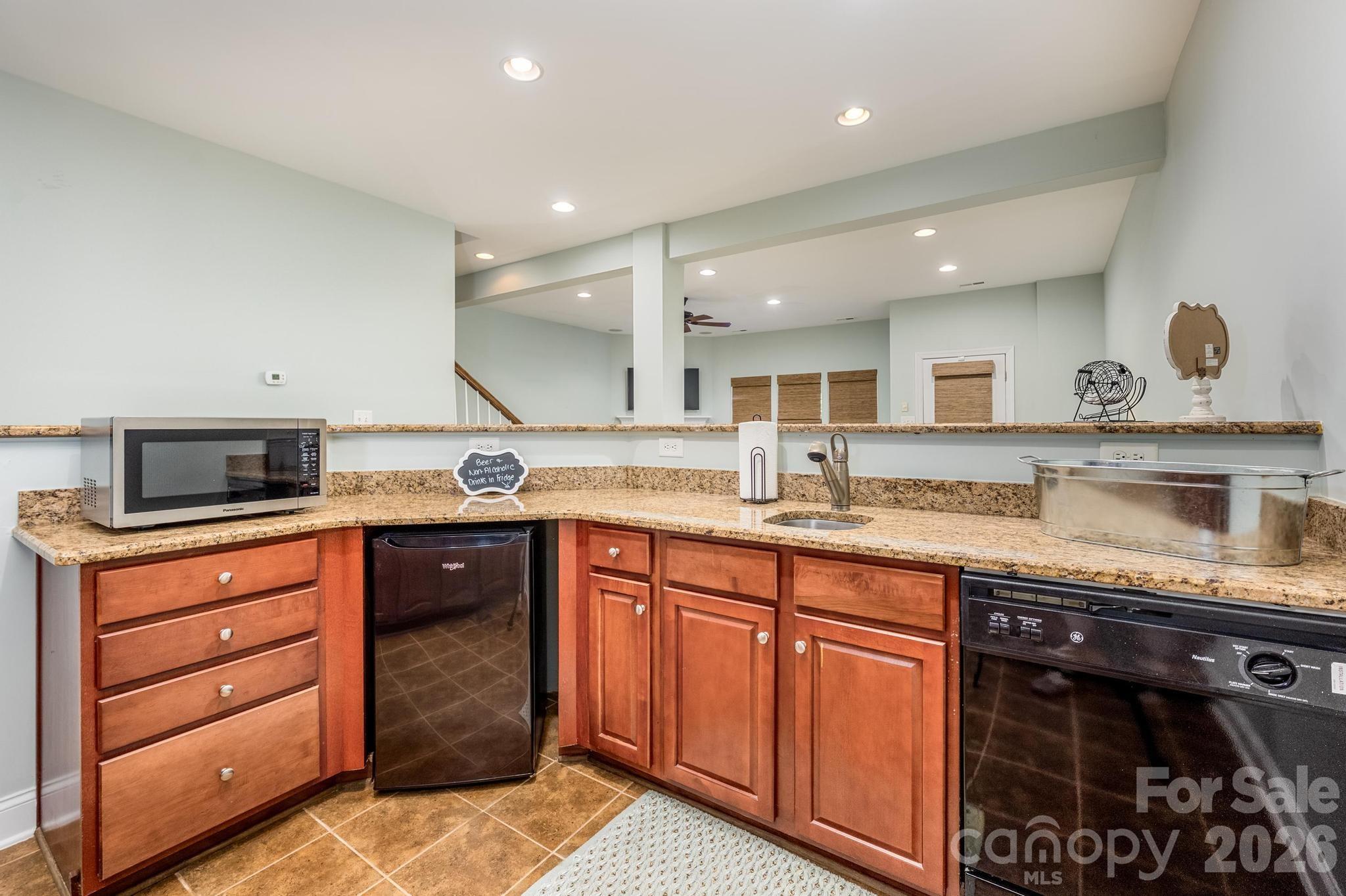 10211 Linksland Drive — Huntersville