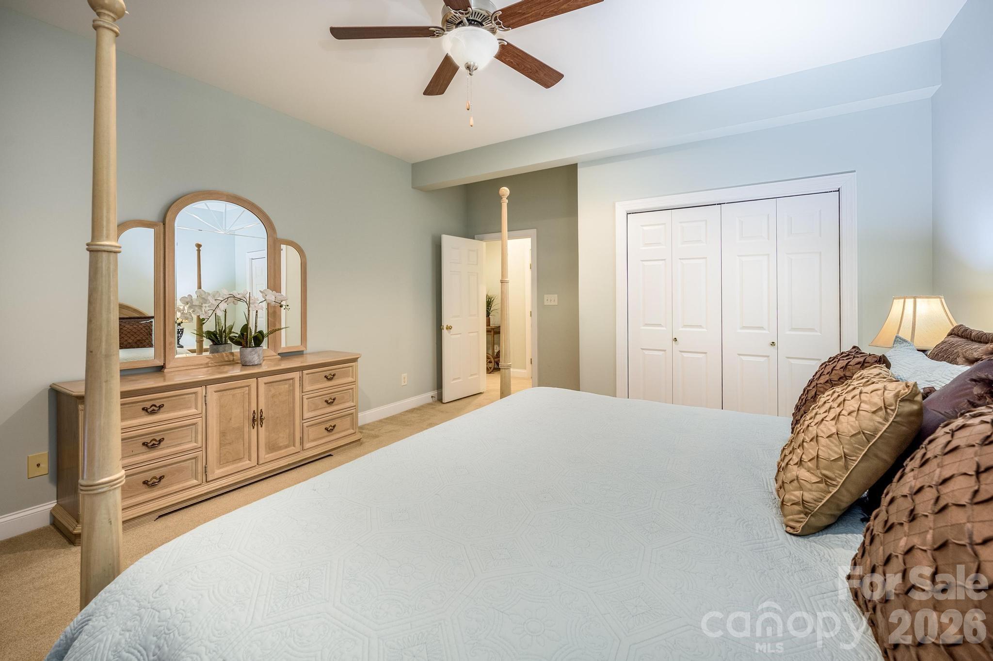 10211 Linksland Drive — Huntersville