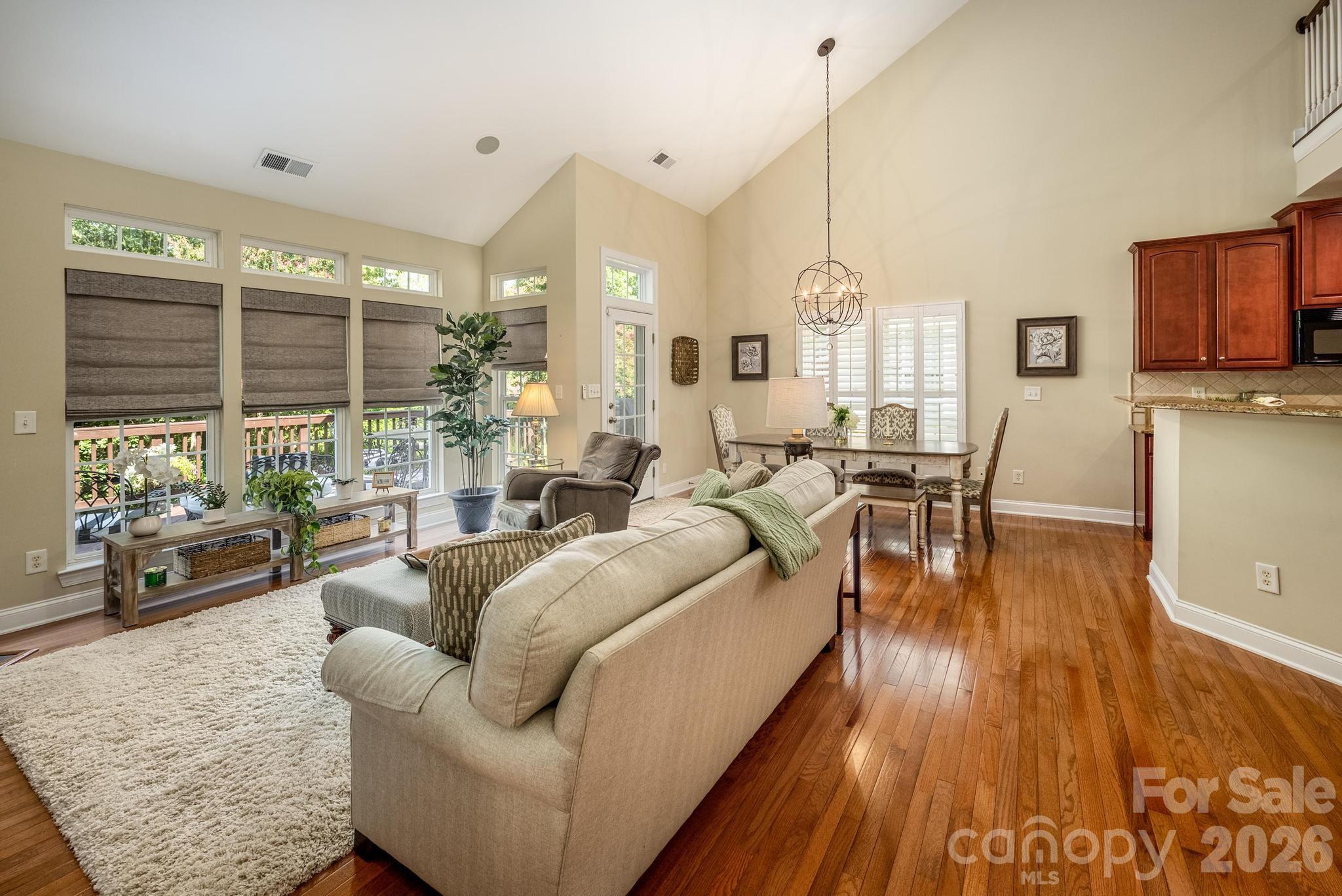 10211 Linksland Drive — Huntersville