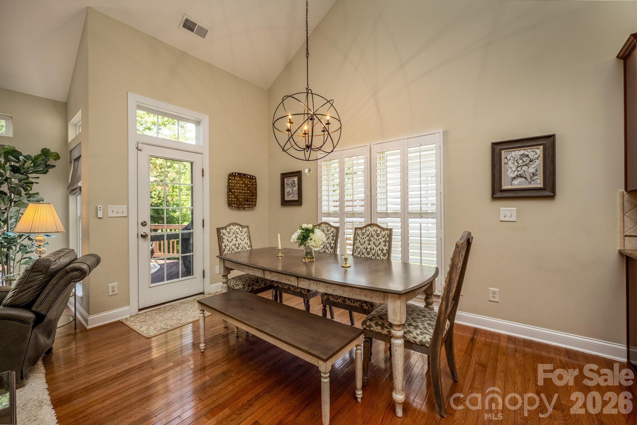 10211 Linksland Drive — Huntersville