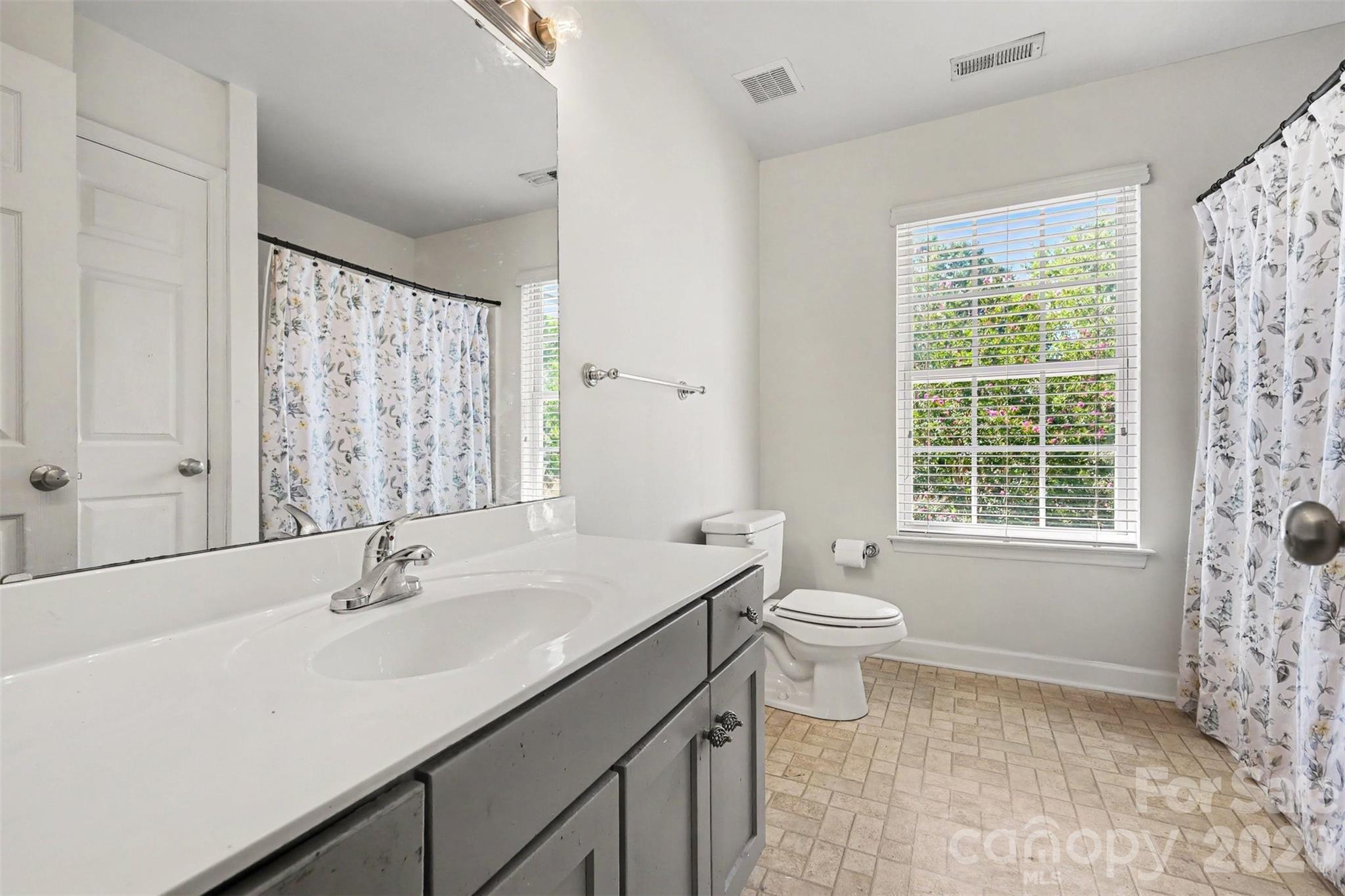 7218 Cascading Pines Drive — Fort Mill