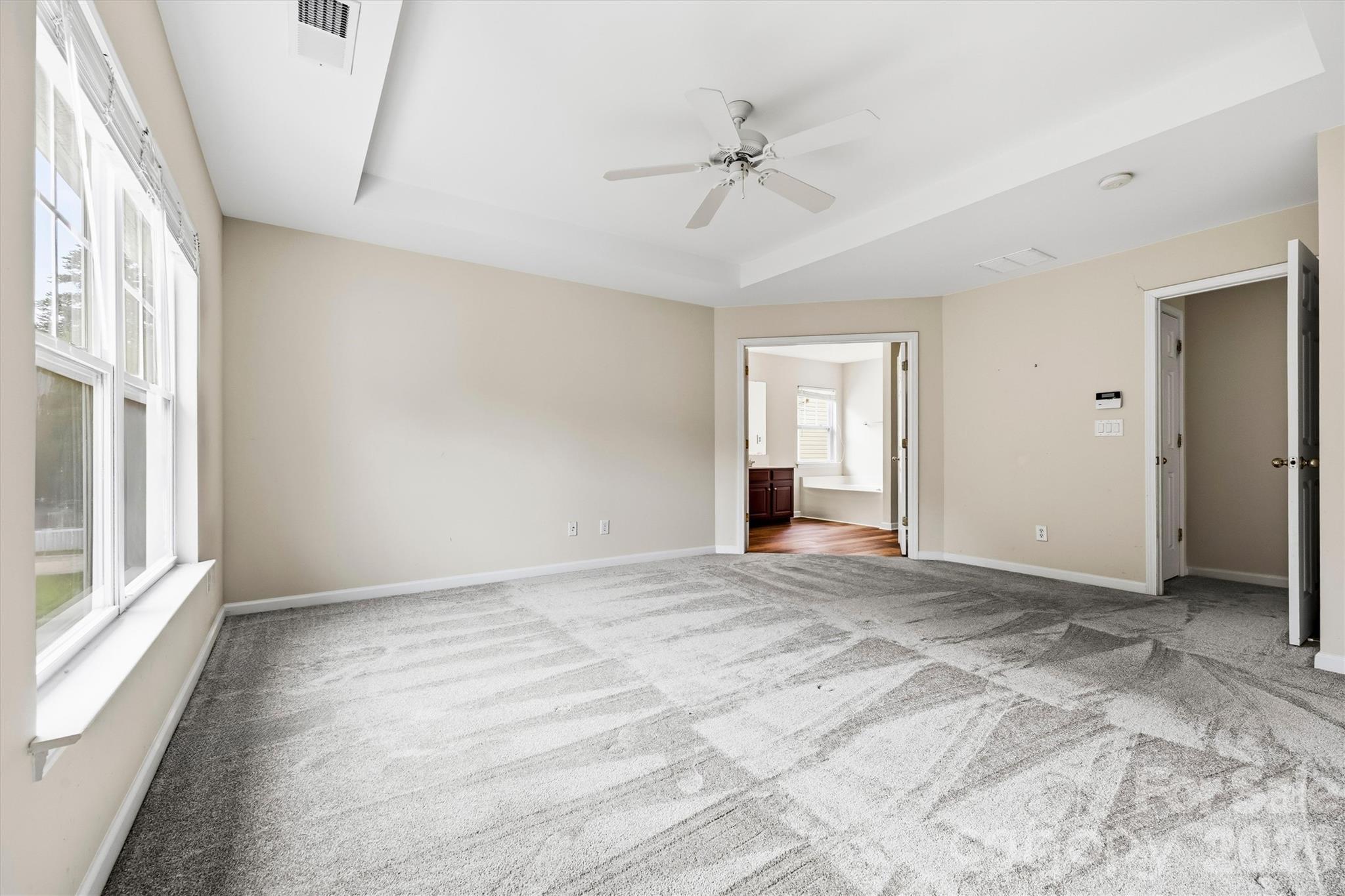 6010 Colonial Garden Drive — Huntersville