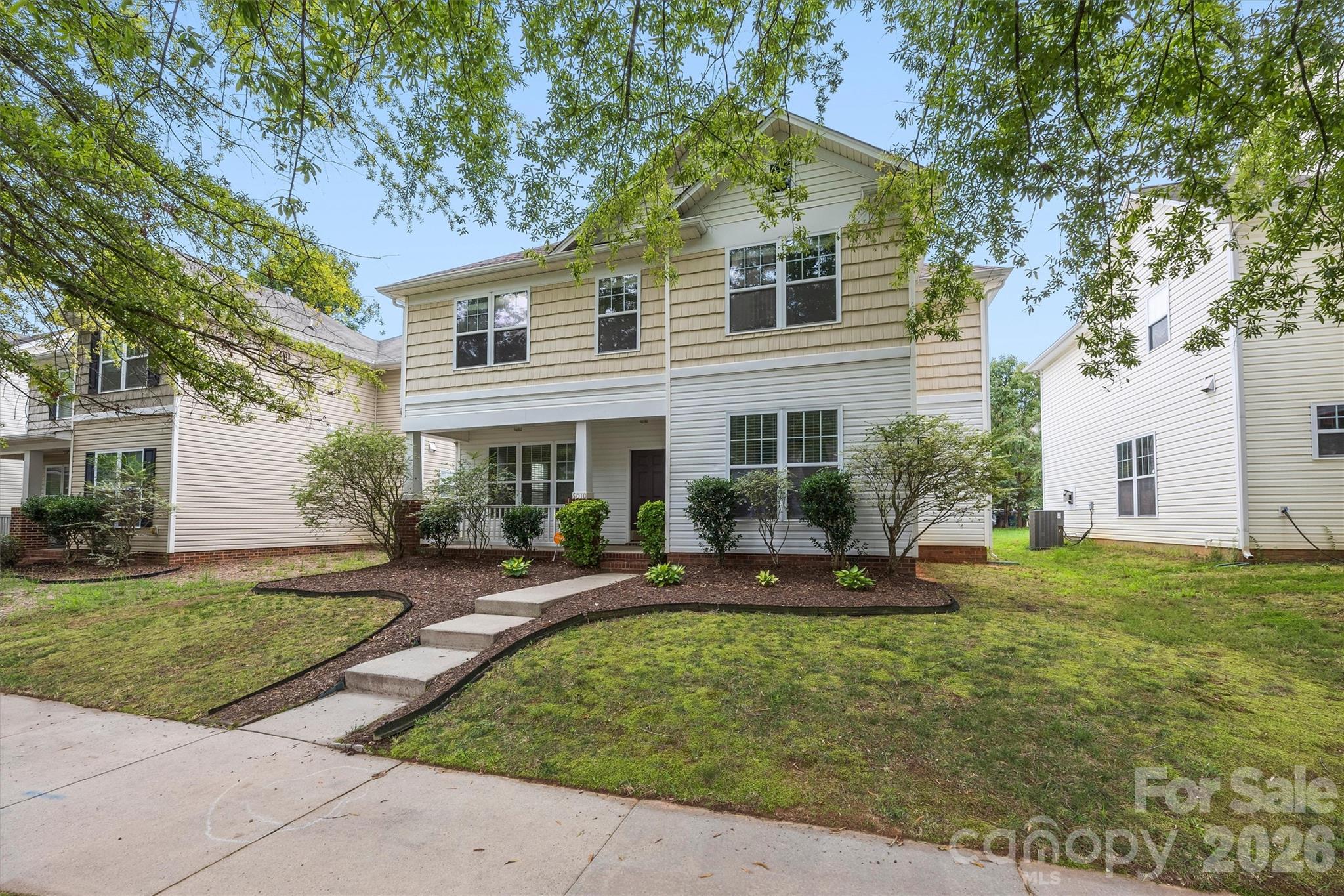 6010 Colonial Garden Drive — Huntersville
