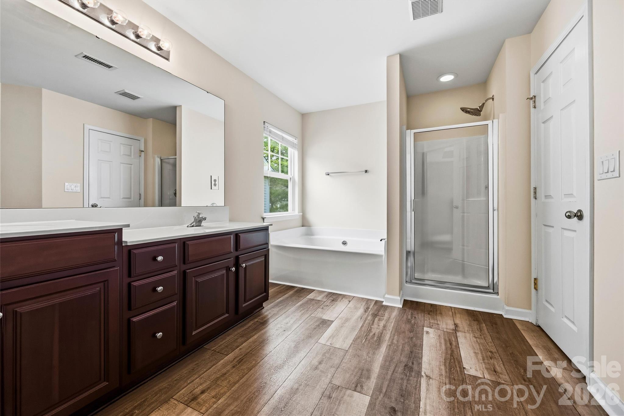 6010 Colonial Garden Drive — Huntersville