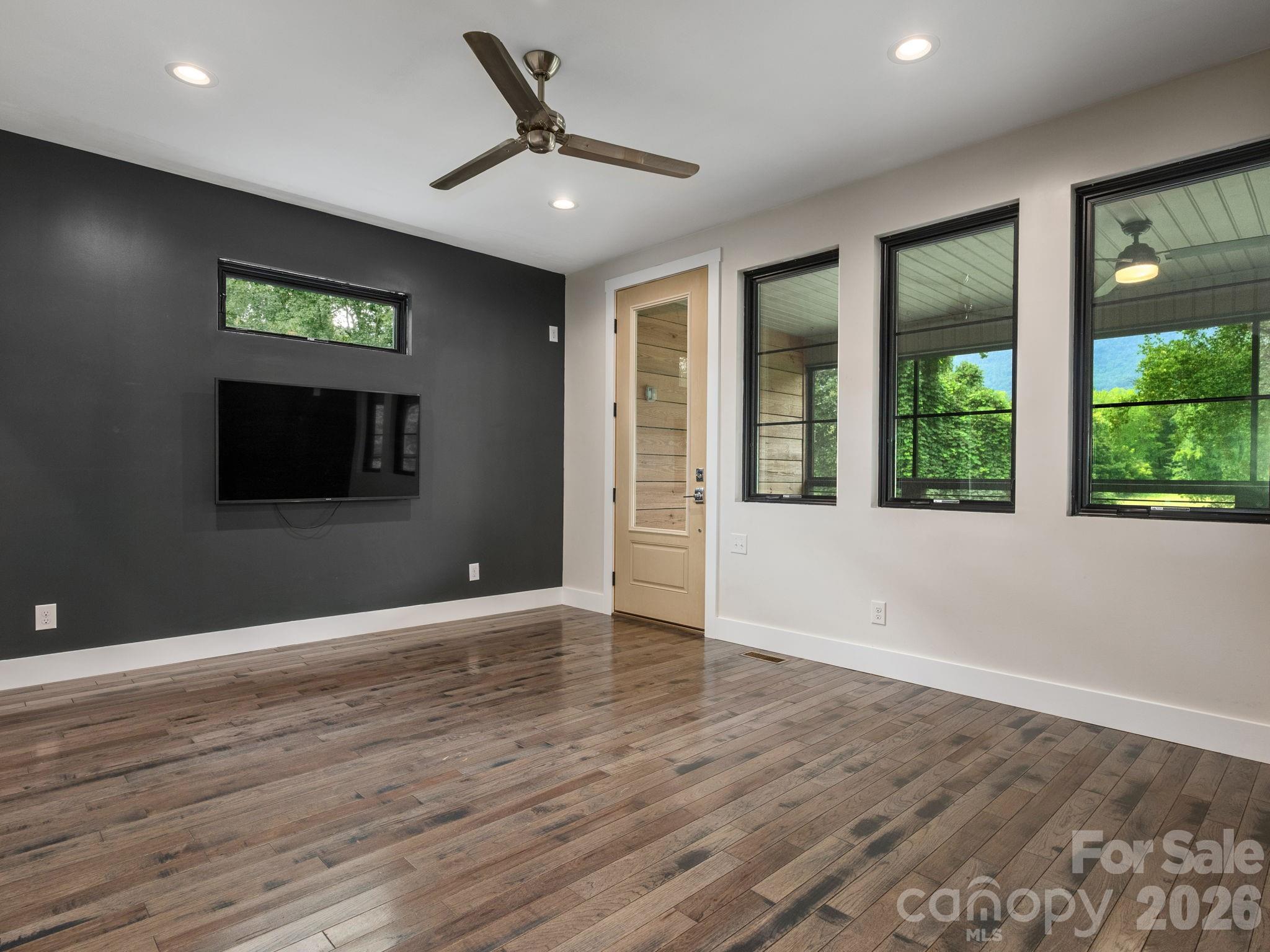 364 Hallelujah Hill Lane — Columbus