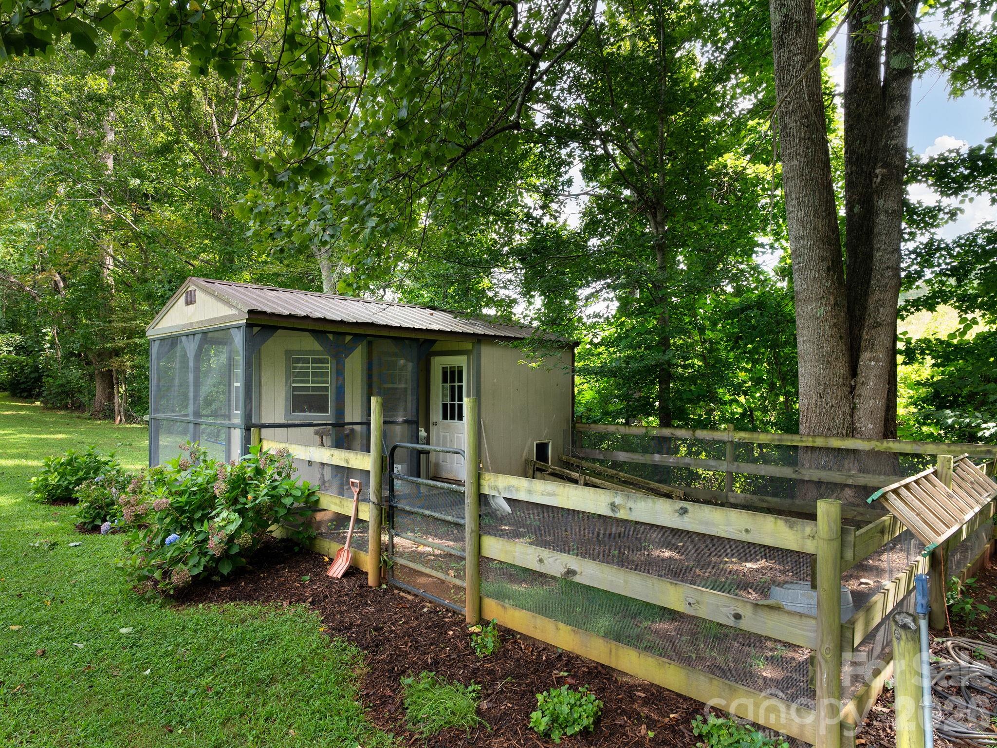 364 Hallelujah Hill Lane — Columbus