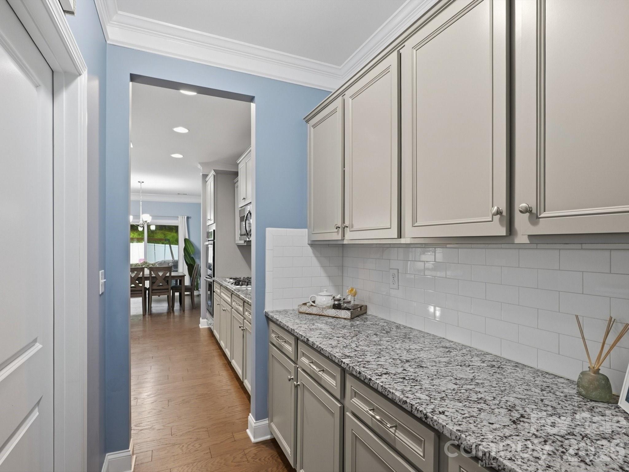 2963 Bridgewater Street — Lancaster