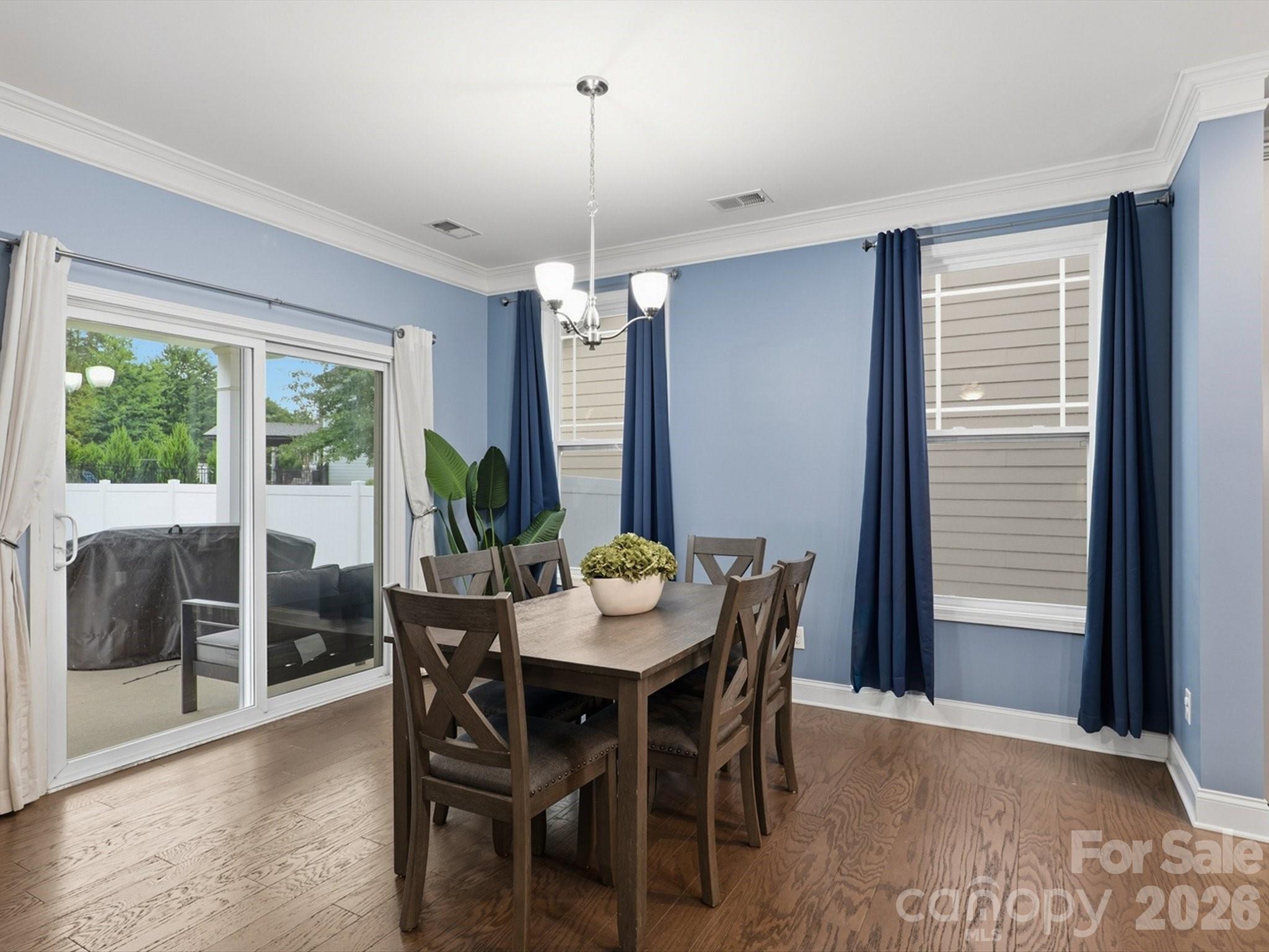 2963 Bridgewater Street — Lancaster