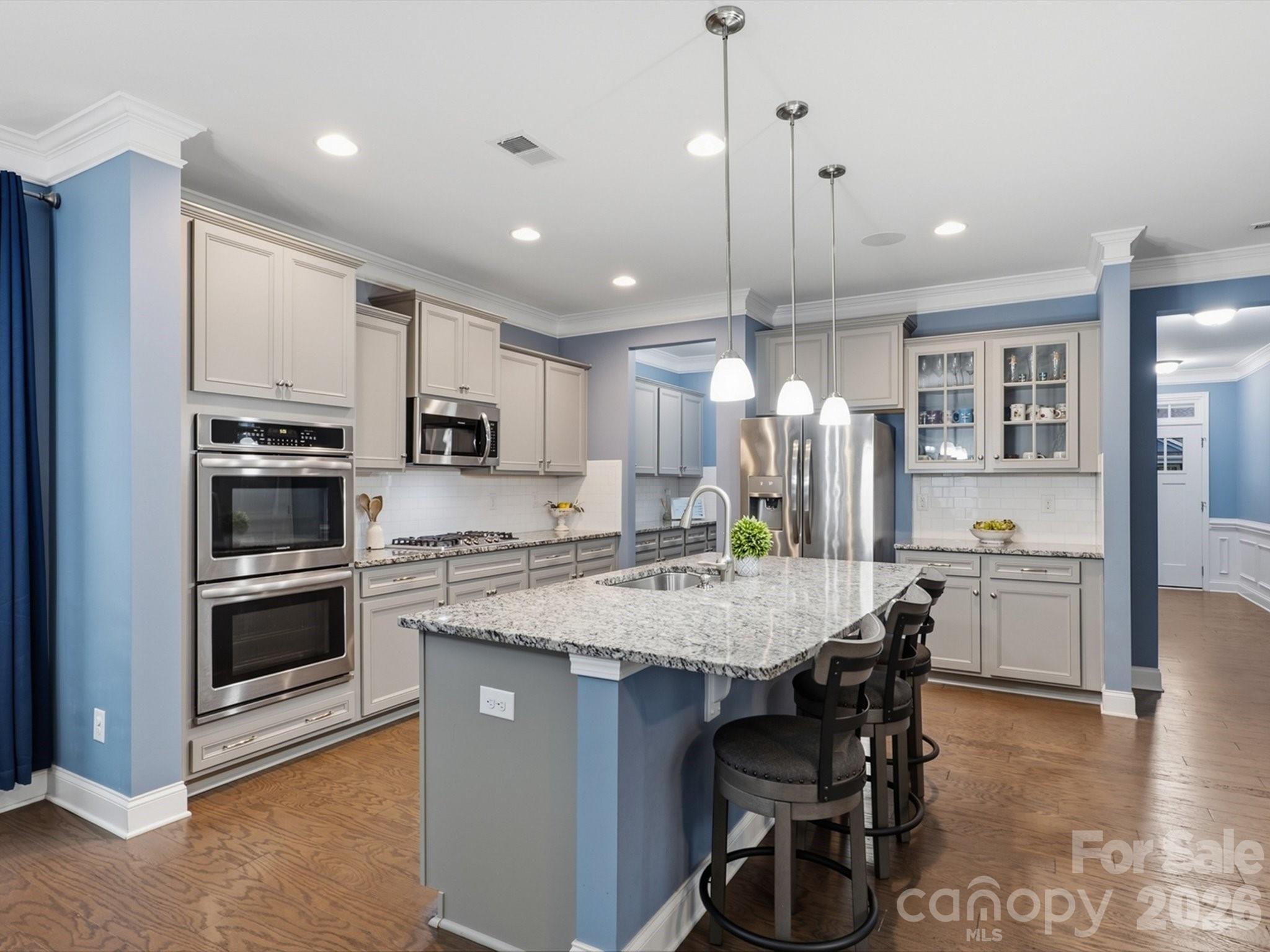 2963 Bridgewater Street — Lancaster