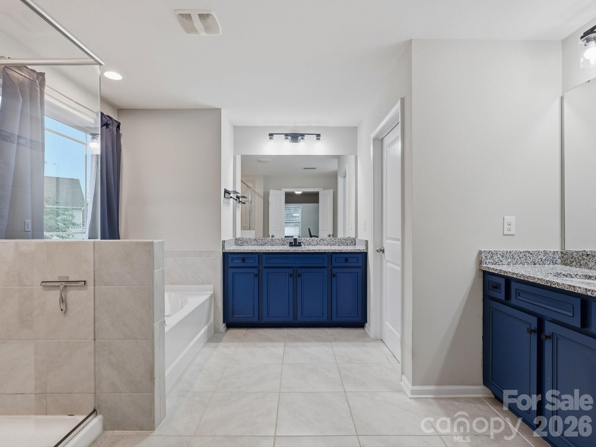 2963 Bridgewater Street — Lancaster