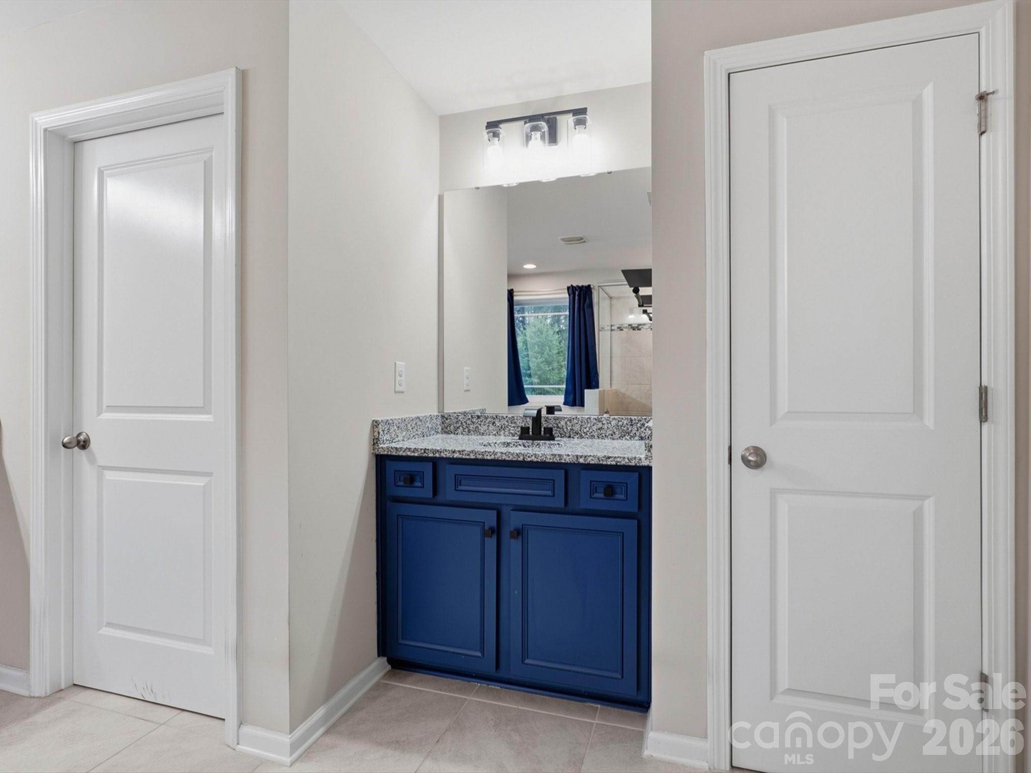 2963 Bridgewater Street — Lancaster