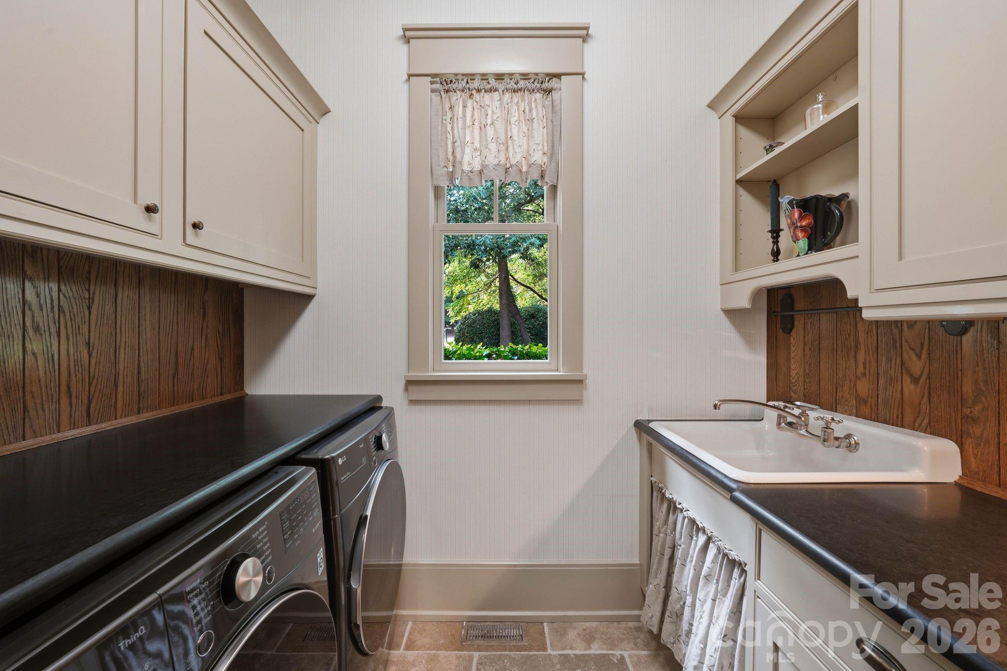 10220 Wildlife Road — Charlotte