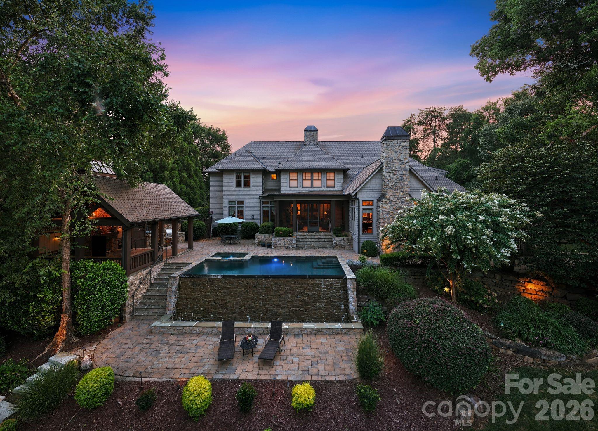 10220 Wildlife Road — Charlotte
