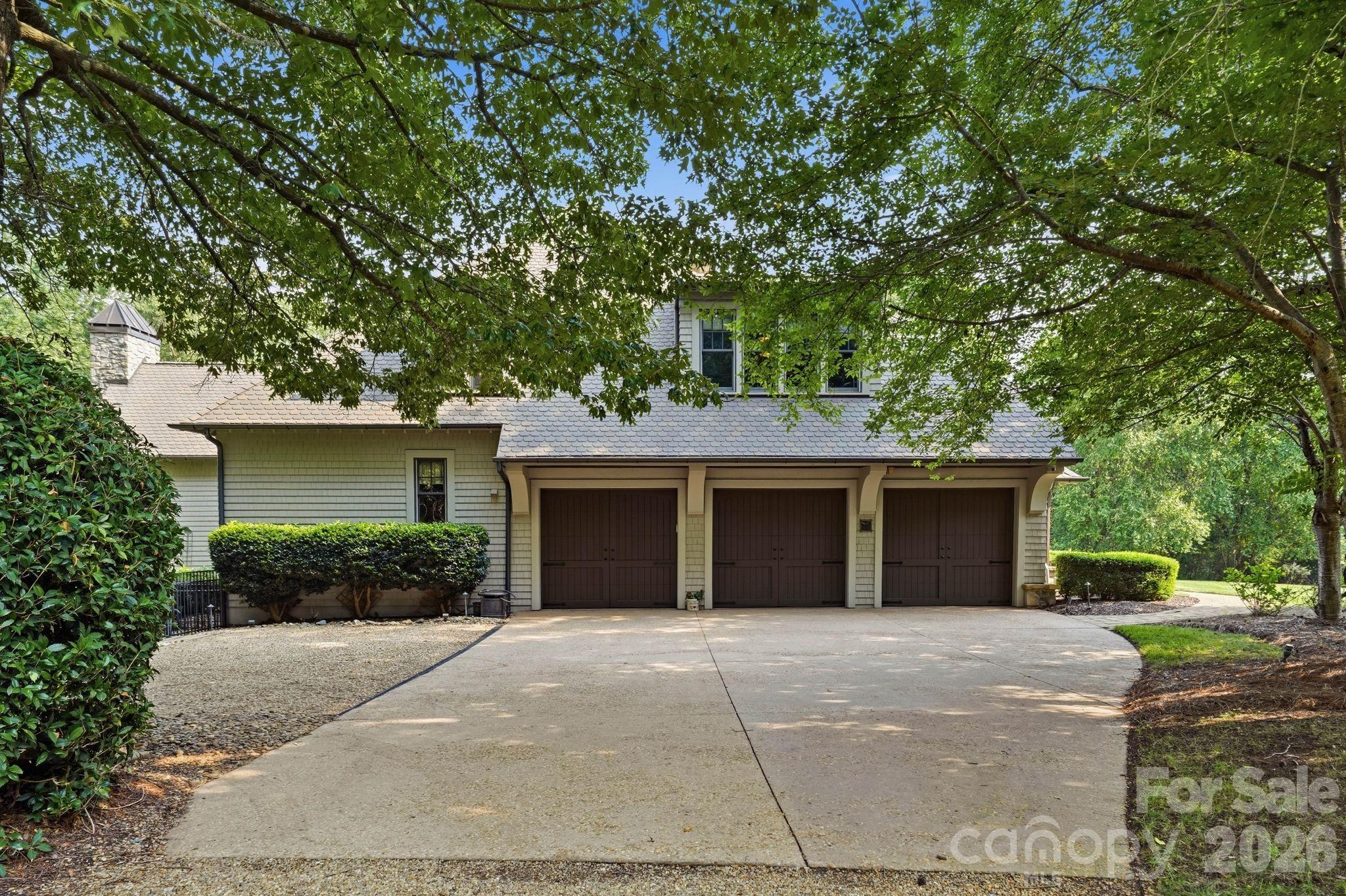 10220 Wildlife Road — Charlotte
