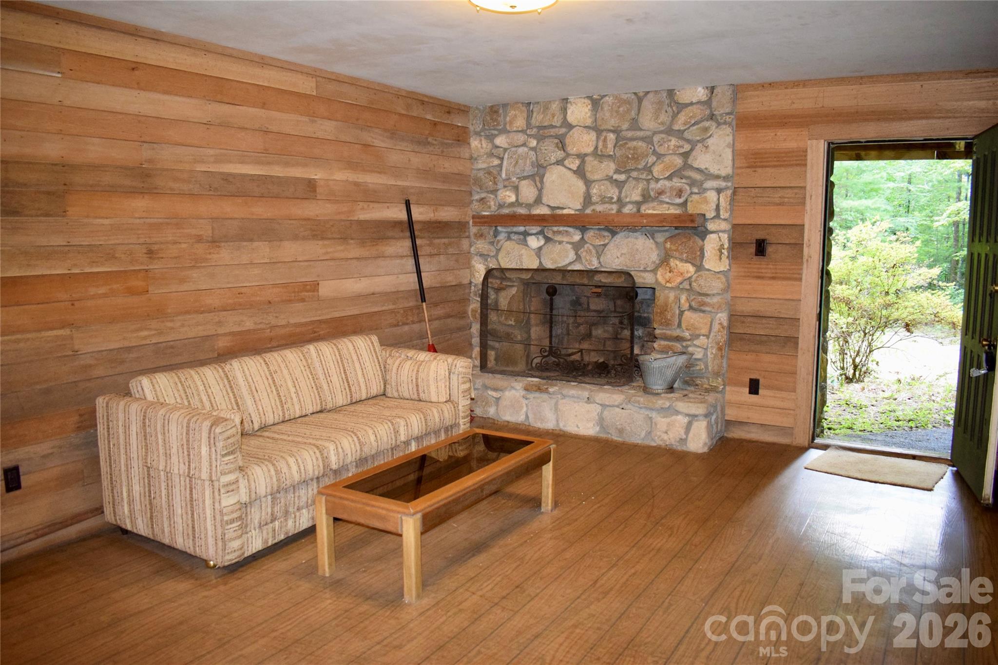 173 Mountain Haven Lane — Zirconia