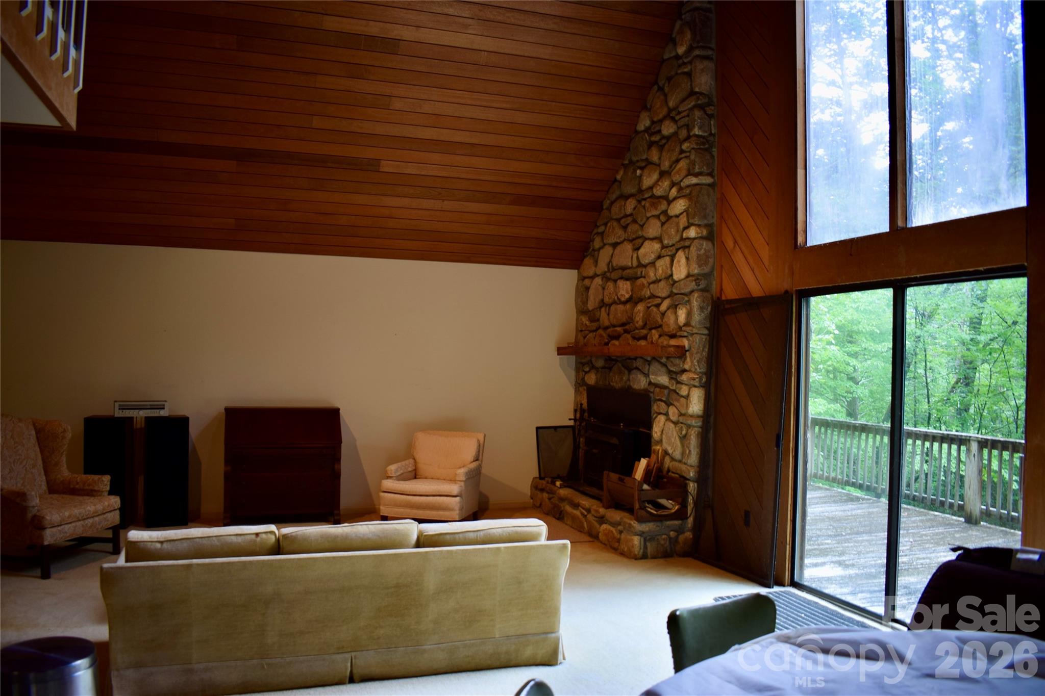 173 Mountain Haven Lane — Zirconia