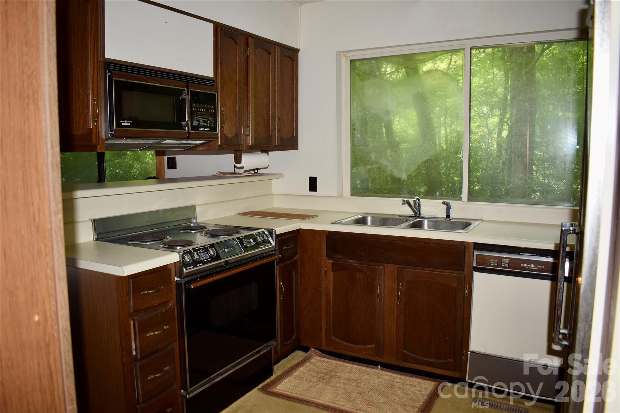 173 Mountain Haven Lane — Zirconia