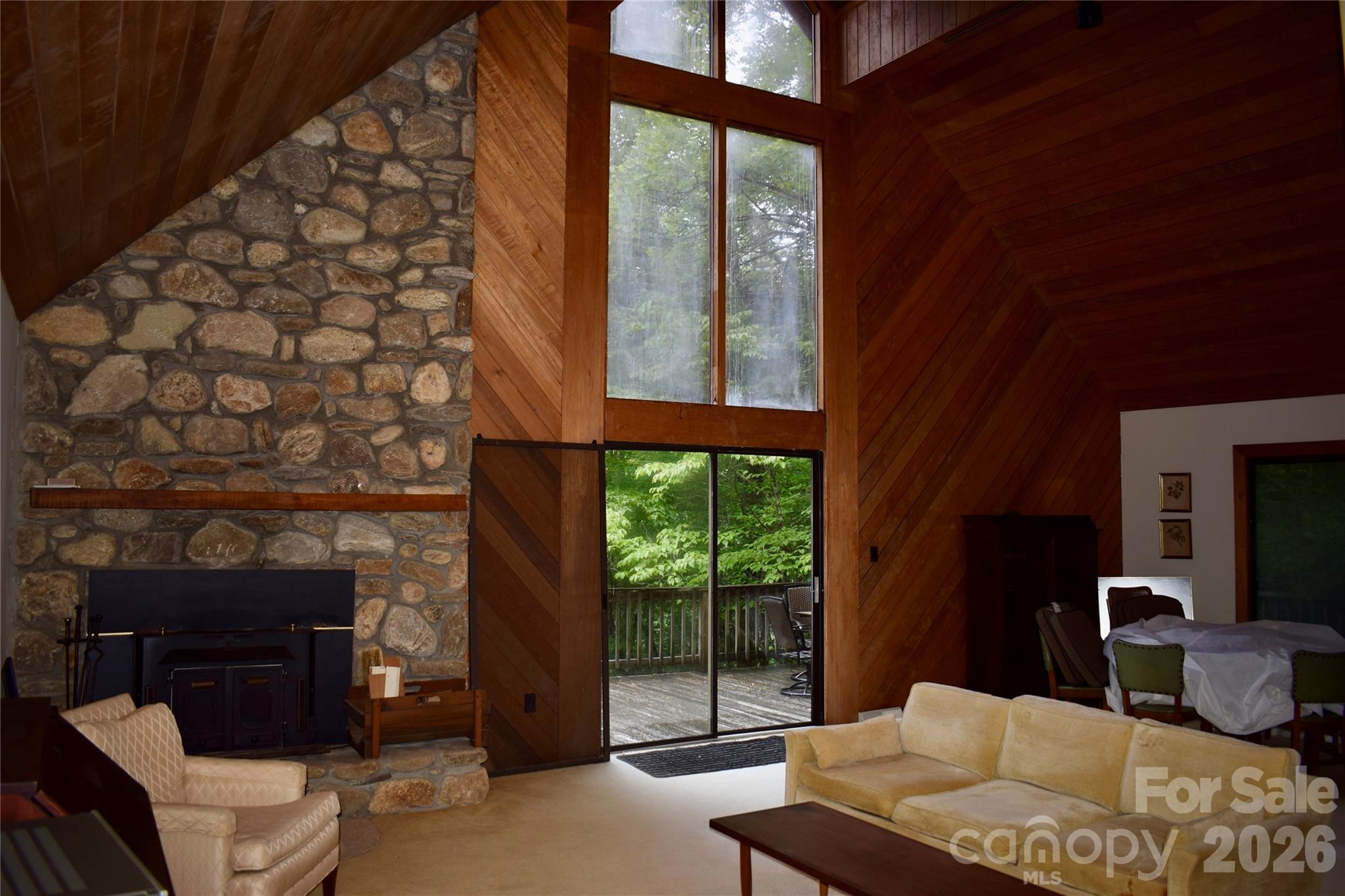 173 Mountain Haven Lane — Zirconia