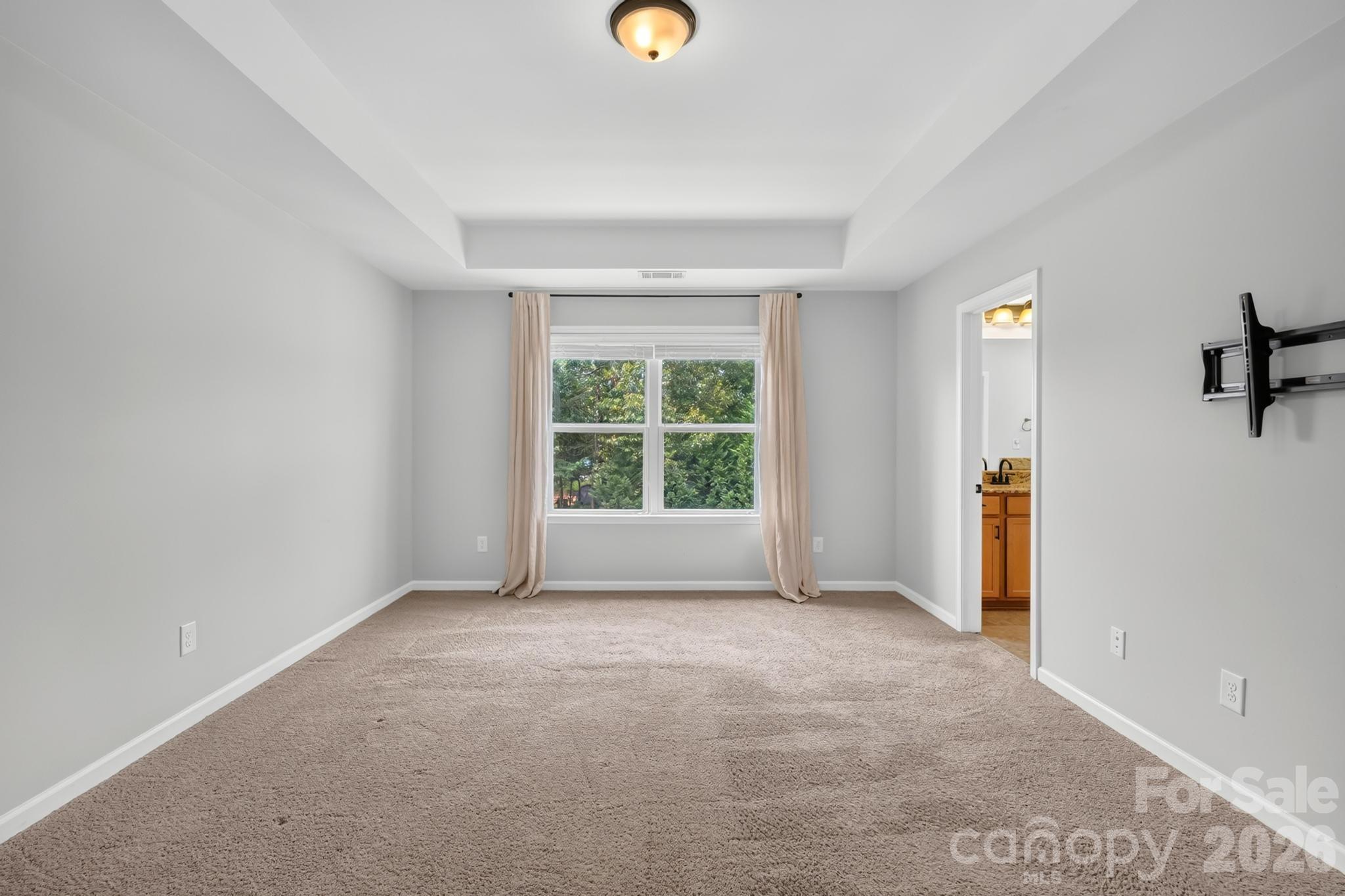 1004 Hawker Road — Matthews